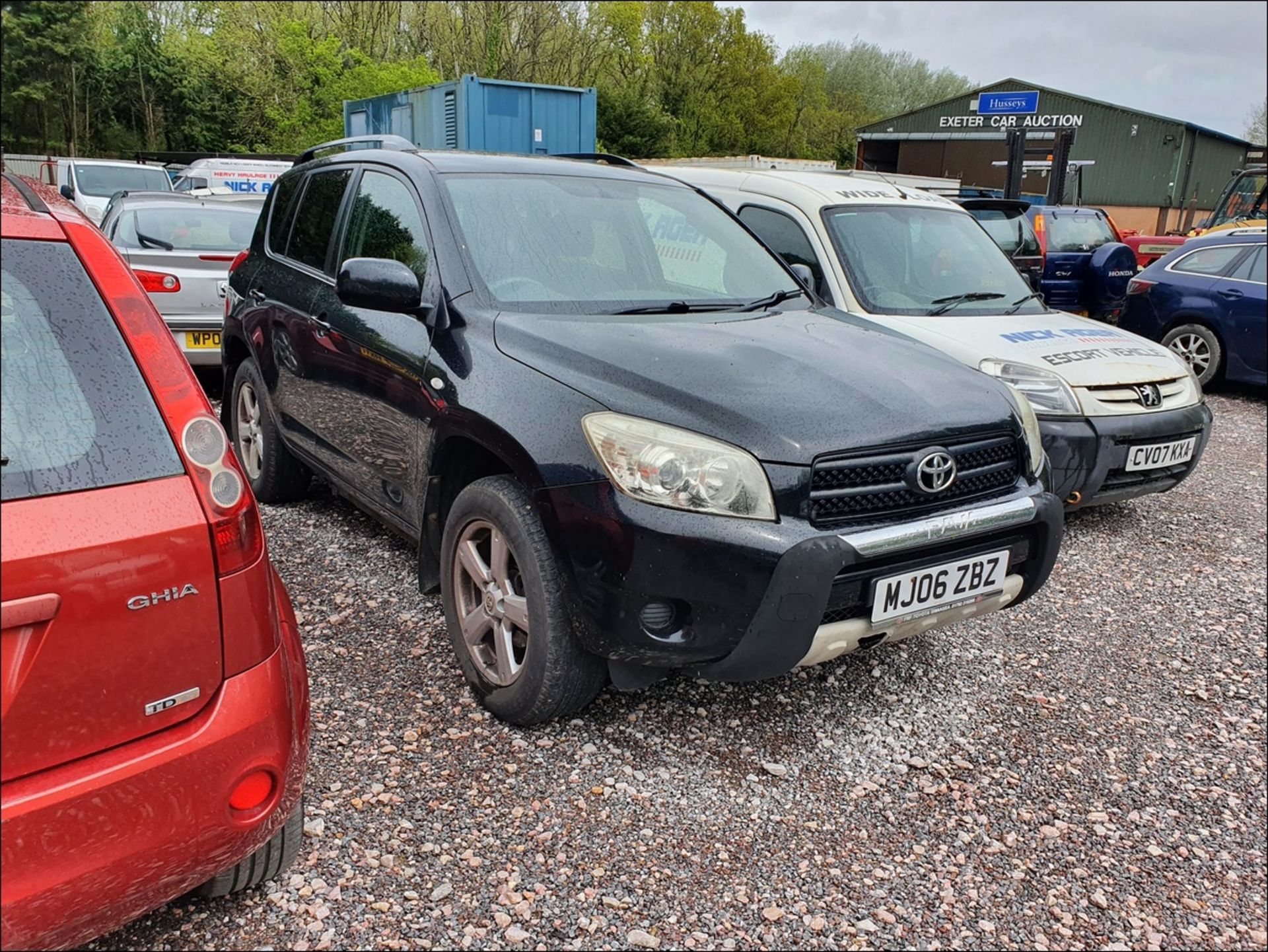 06/06 TOYOTA RAV4 XT3 - 1998cc 5dr Estate (Black, 160k) - Image 7 of 10