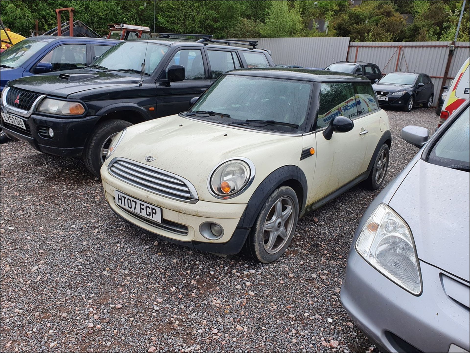 07/07 MINI COOPER - 1598cc 3dr Hatchback (White) - Image 6 of 10