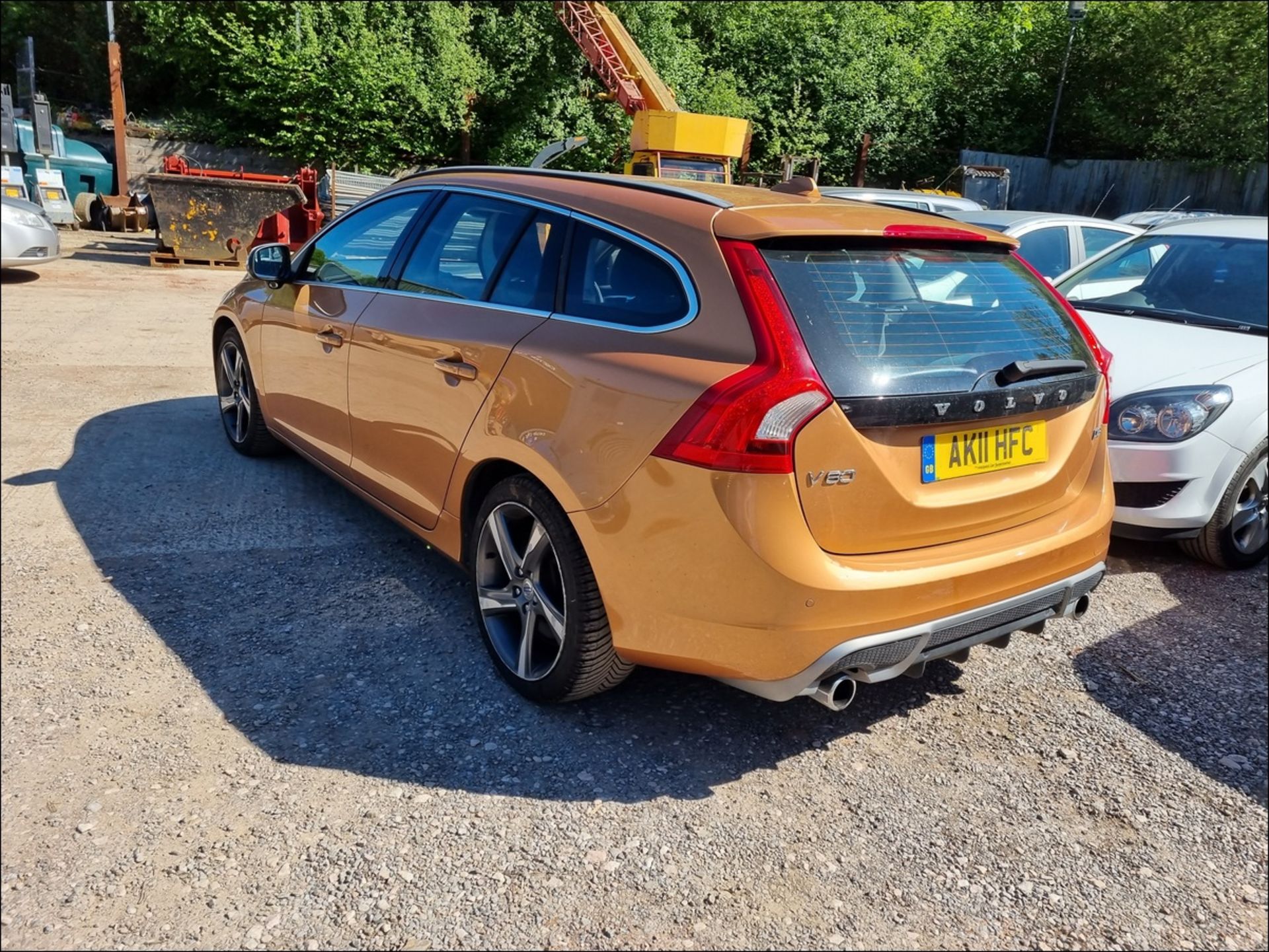 11/11 VOLVO V60 R-DESIGN D3 - 1984cc 5dr Estate (Bronze, 155k) - Image 11 of 11