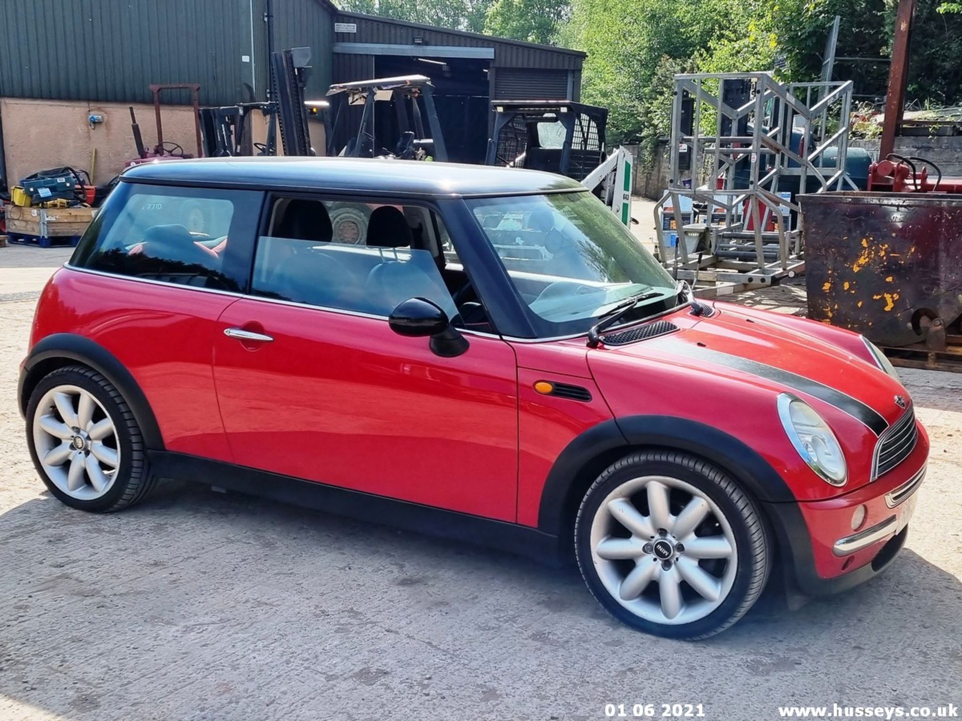 03/52 MINI MINI COOPER - 1598cc 3dr Hatchback (Red, 127k)