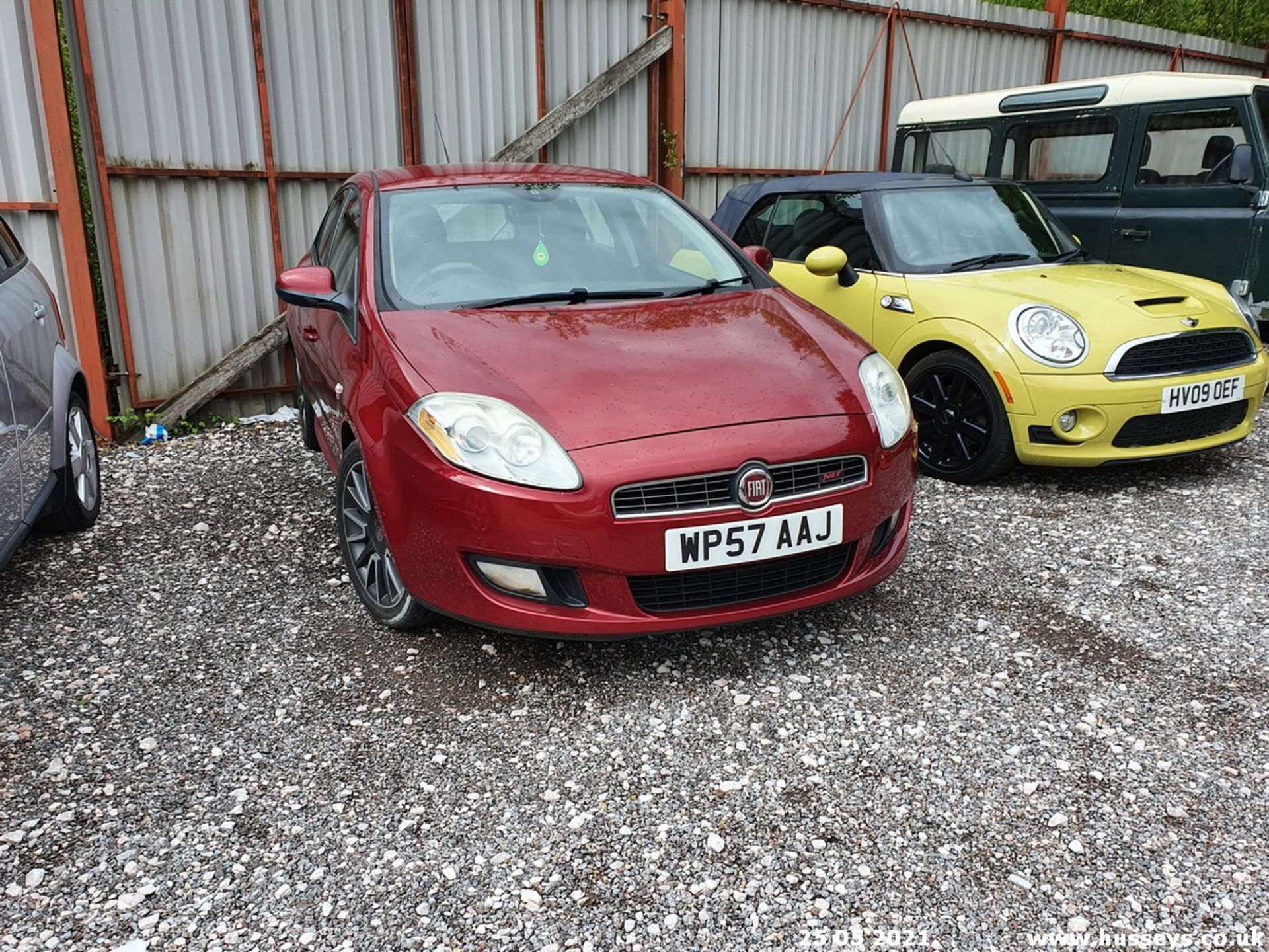 07/57 FIAT BRAVO SPORT TJET 150 - 1368cc 5dr Hatchback (Red, 94k) - Image 4 of 11