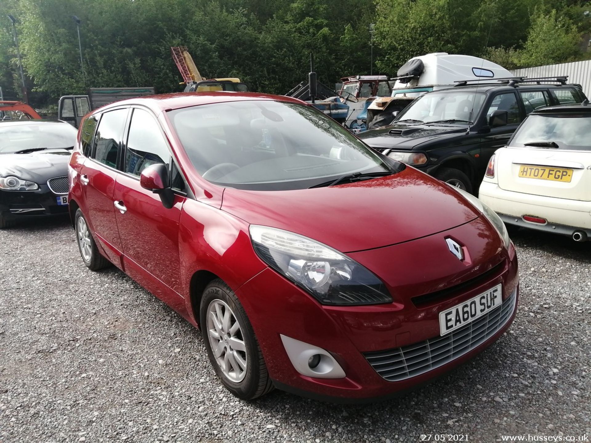 10/60 RENAULT GRD SCENIC PRIV-GE T-T DC - 1461cc 5dr MPV (Red)