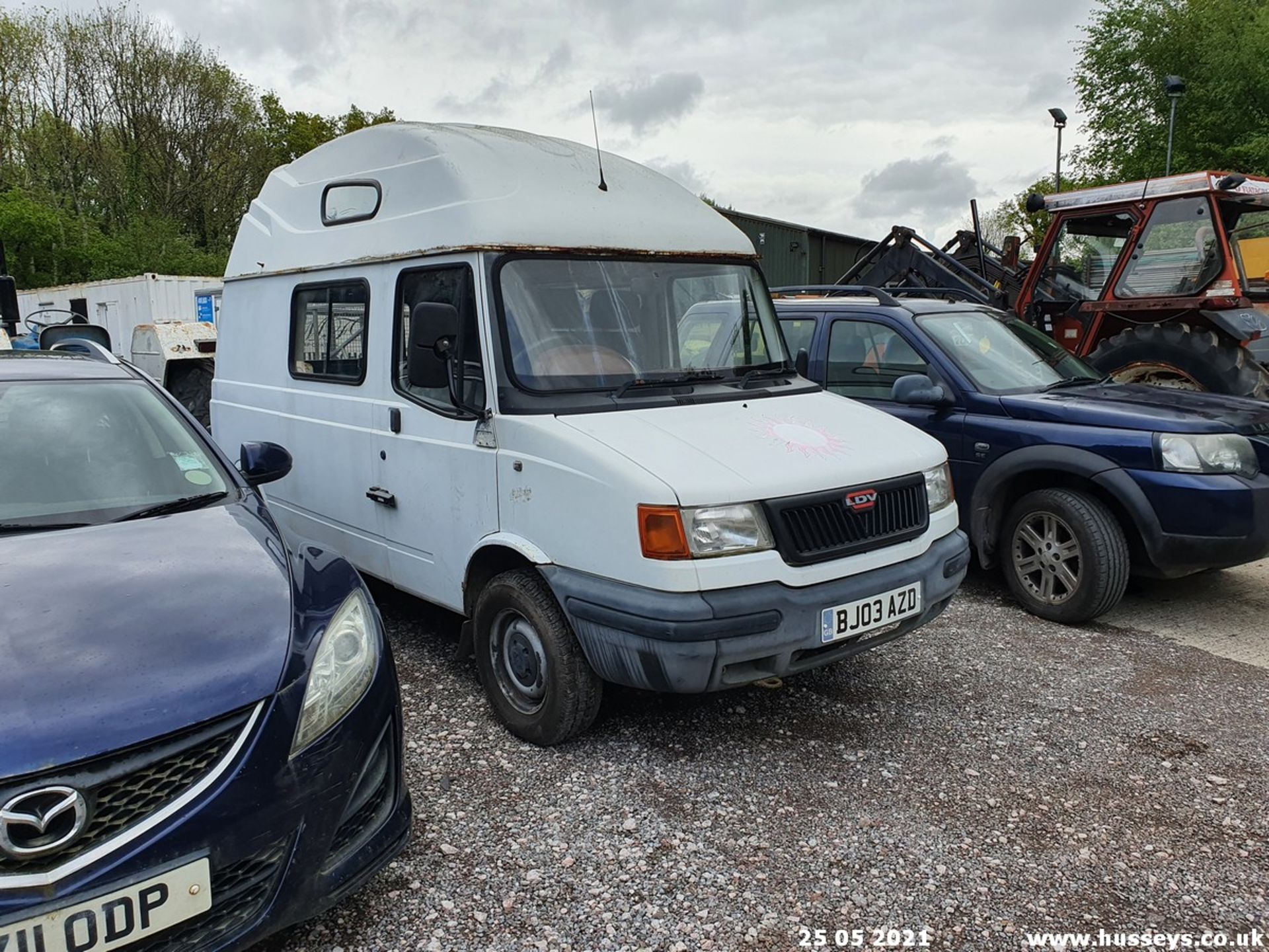 03/03 LDV 200 PILOT DIESEL - 1900cc 4dr Motor Caravan (White) - Image 2 of 15