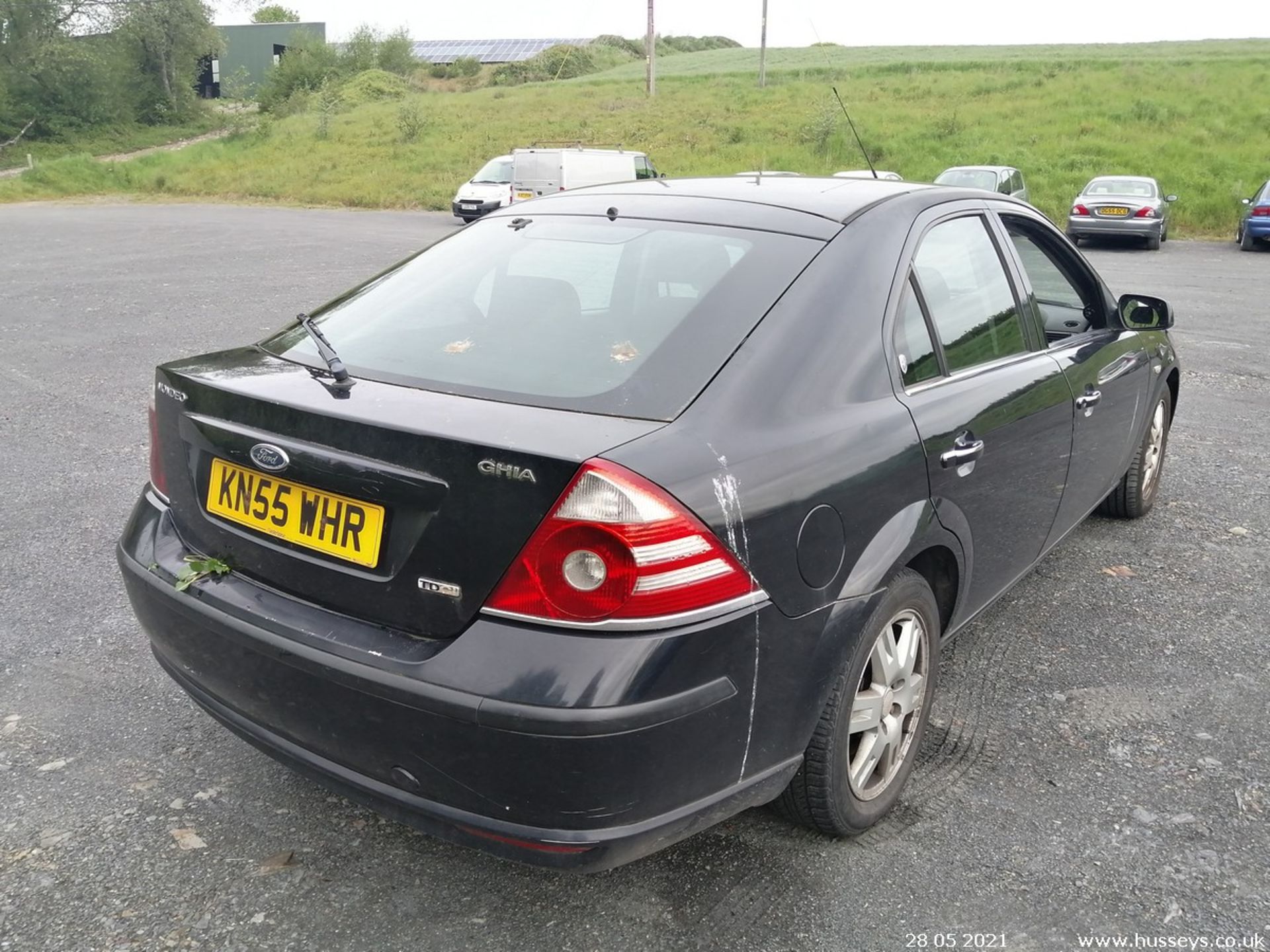 05/55 FORD MONDEO GHIA TDCI 130 - 1998cc 5dr Hatchback (Black) - Image 6 of 12