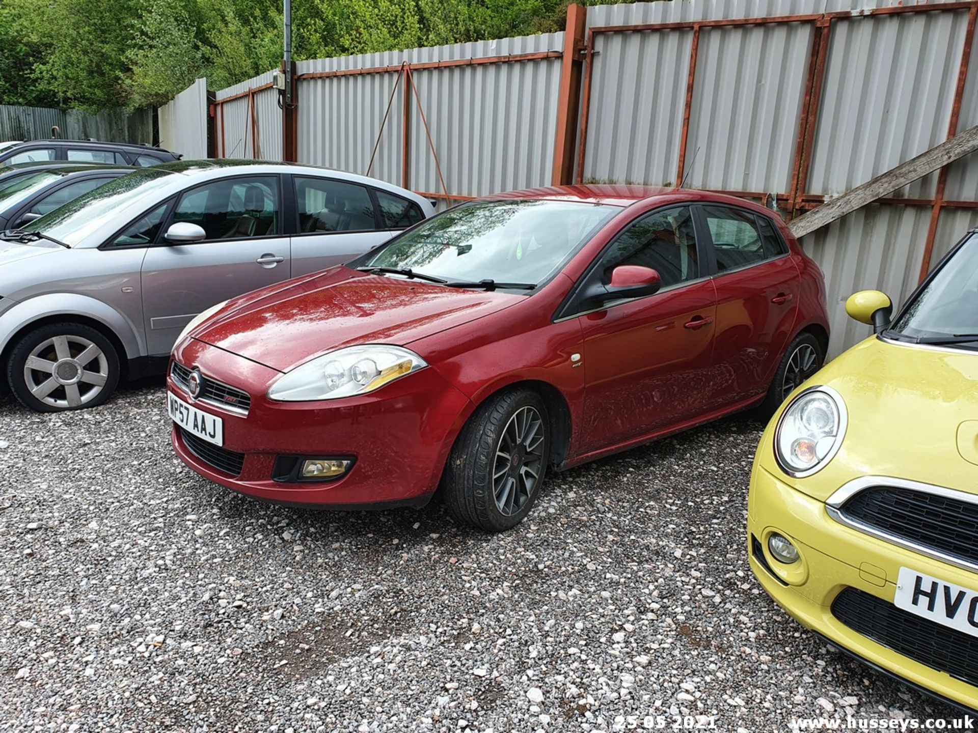 07/57 FIAT BRAVO SPORT TJET 150 - 1368cc 5dr Hatchback (Red, 94k) - Image 5 of 11