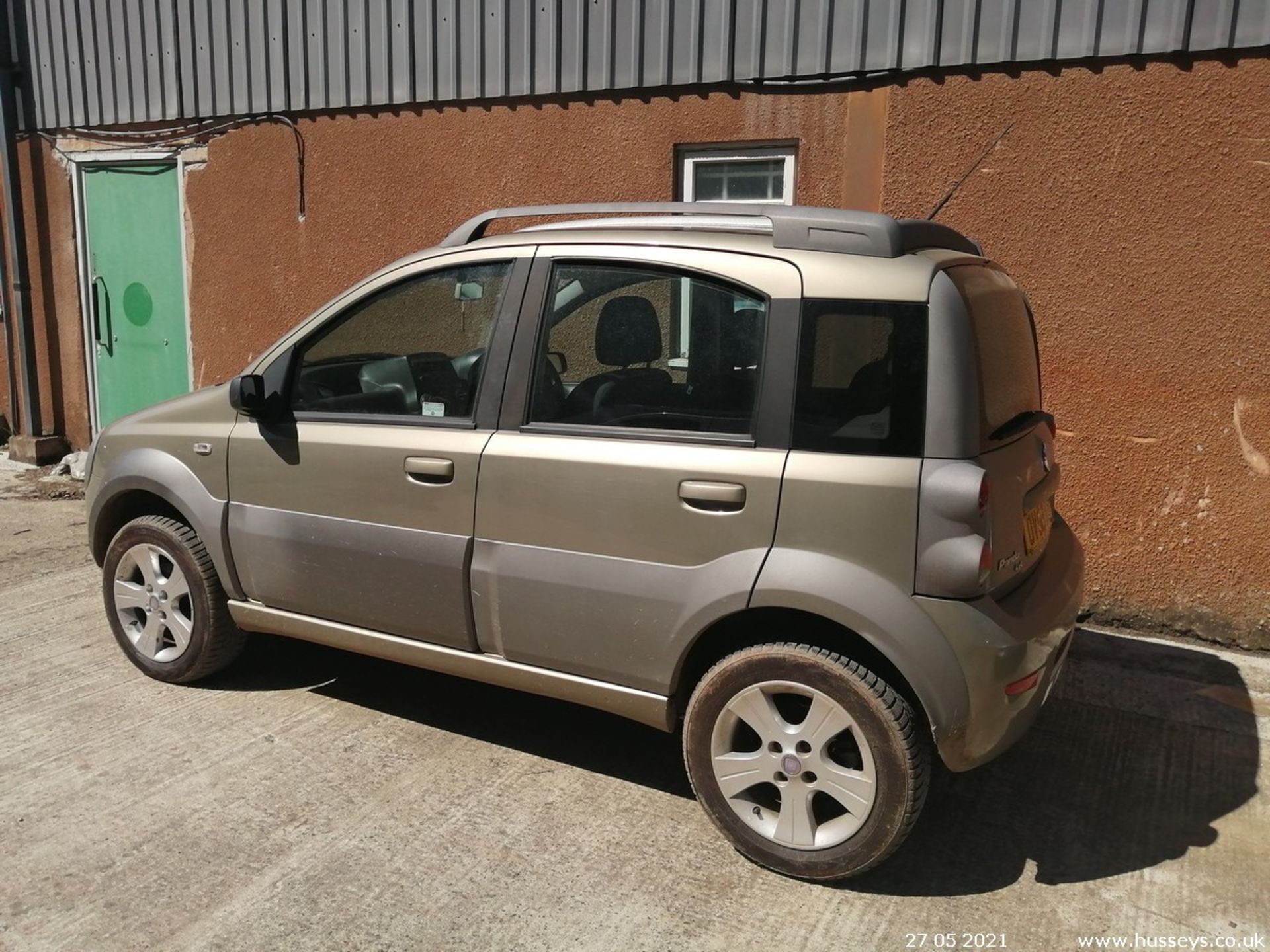 08/58 FIAT PANDA CROSS M-JET 4X4 - 1248cc 5dr Hatchback (Beige) - Image 5 of 12