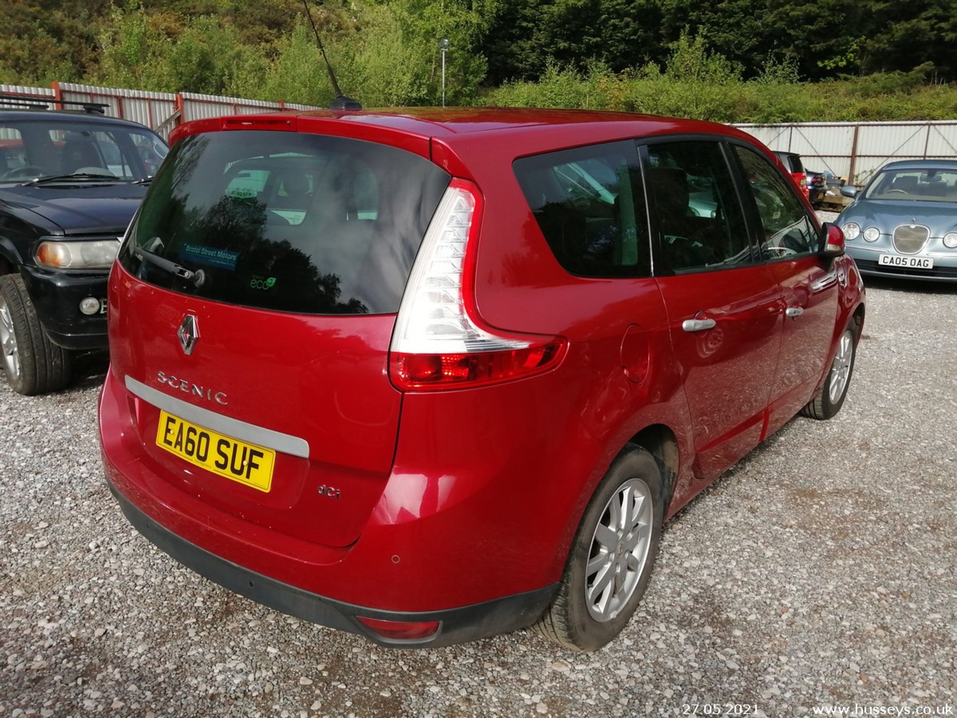 10/60 RENAULT GRD SCENIC PRIV-GE T-T DC - 1461cc 5dr MPV (Red) - Image 7 of 11