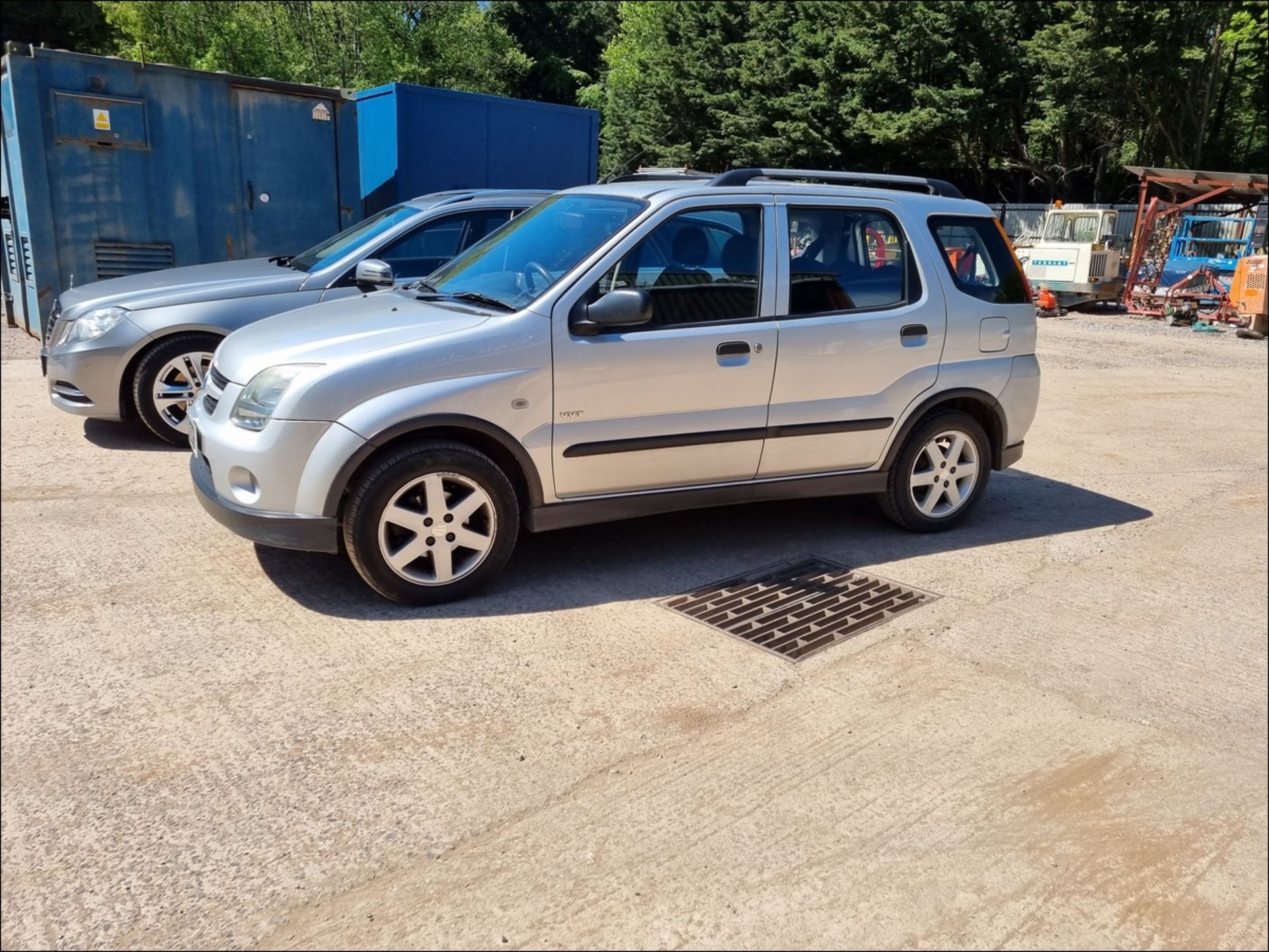 06/06 SUZUKI IGNIS GLX VVT-S 4GRIP - 1490cc 5dr Hatchback (Silver, 85k) - Image 3 of 11