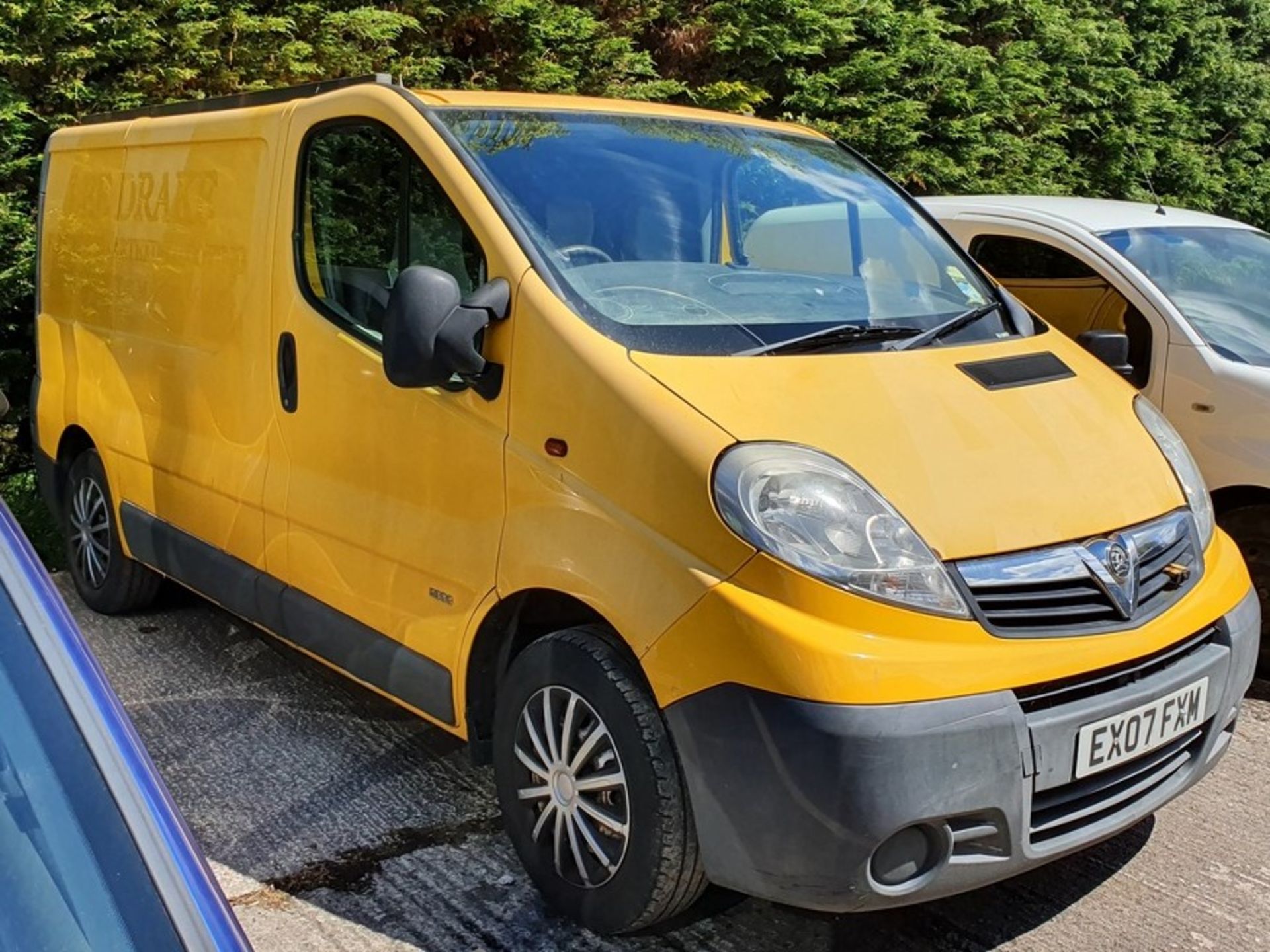 07/07 VAUXHALL VIVARO 2900 CDTI SWB - 1995cc 4dr Van (Yellow, 188k)