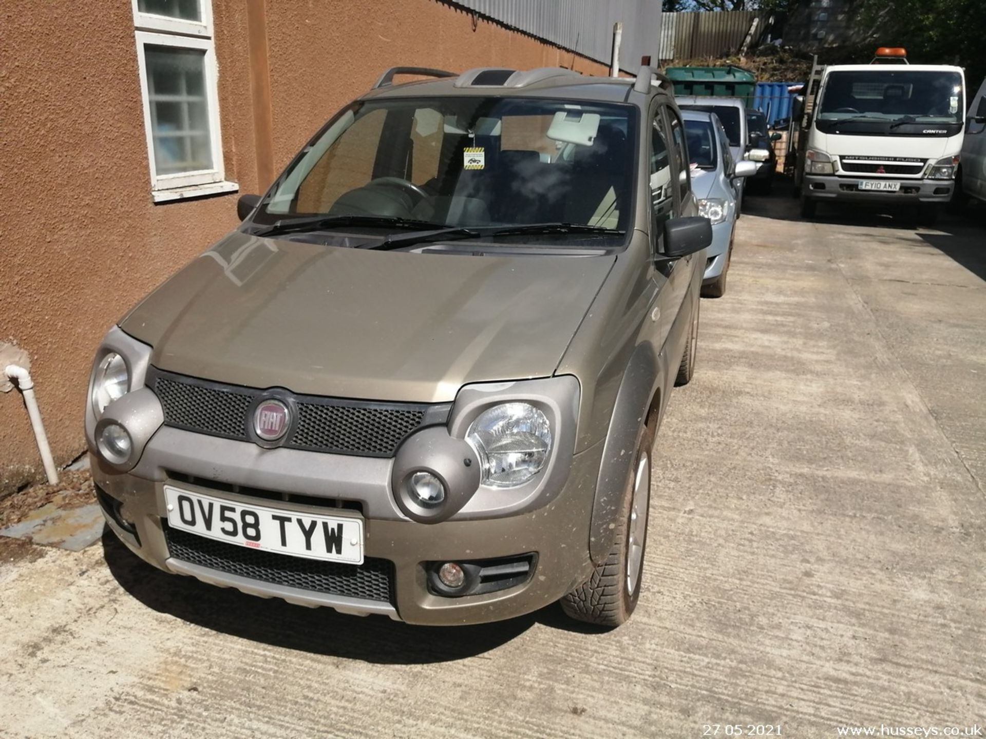 08/58 FIAT PANDA CROSS M-JET 4X4 - 1248cc 5dr Hatchback (Beige)