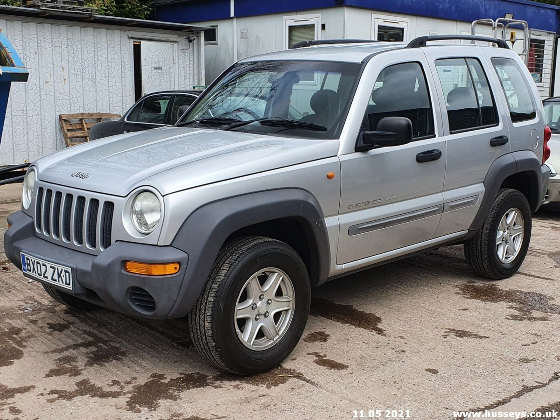 02/02 JEEP CHEROKEE 3.7 SPORT AUTO - 3700cc 5dr Estate (Silver, 78k)