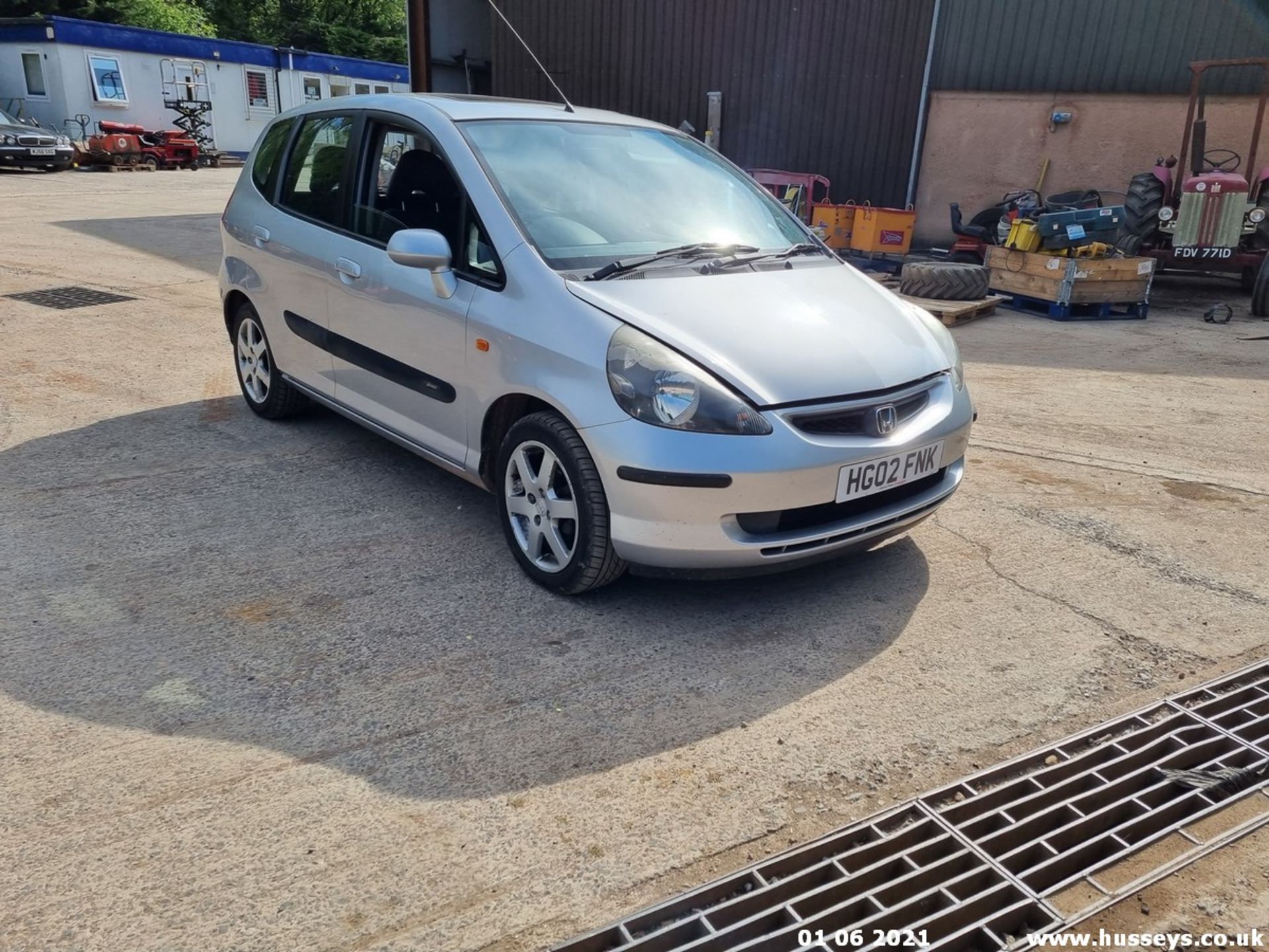 02/02 HONDA JAZZ SE SPORT - 1339cc 5dr Hatchback (Silver, 109k) - Image 4 of 13