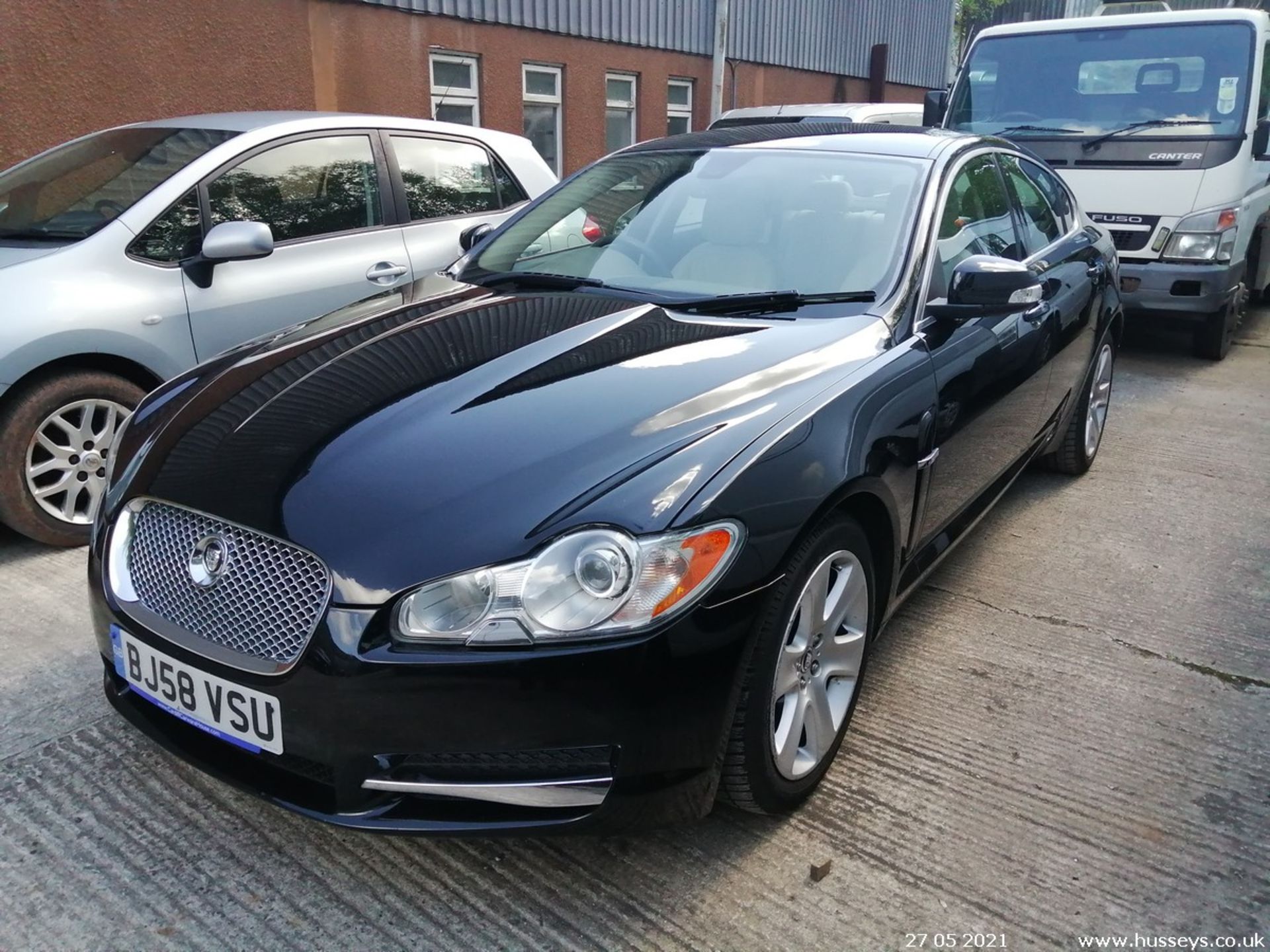 08/58 JAGUAR XF PREMIUM LUXURY D V6 A - 2720cc 4dr Saloon (Black, 103k) - Image 3 of 11