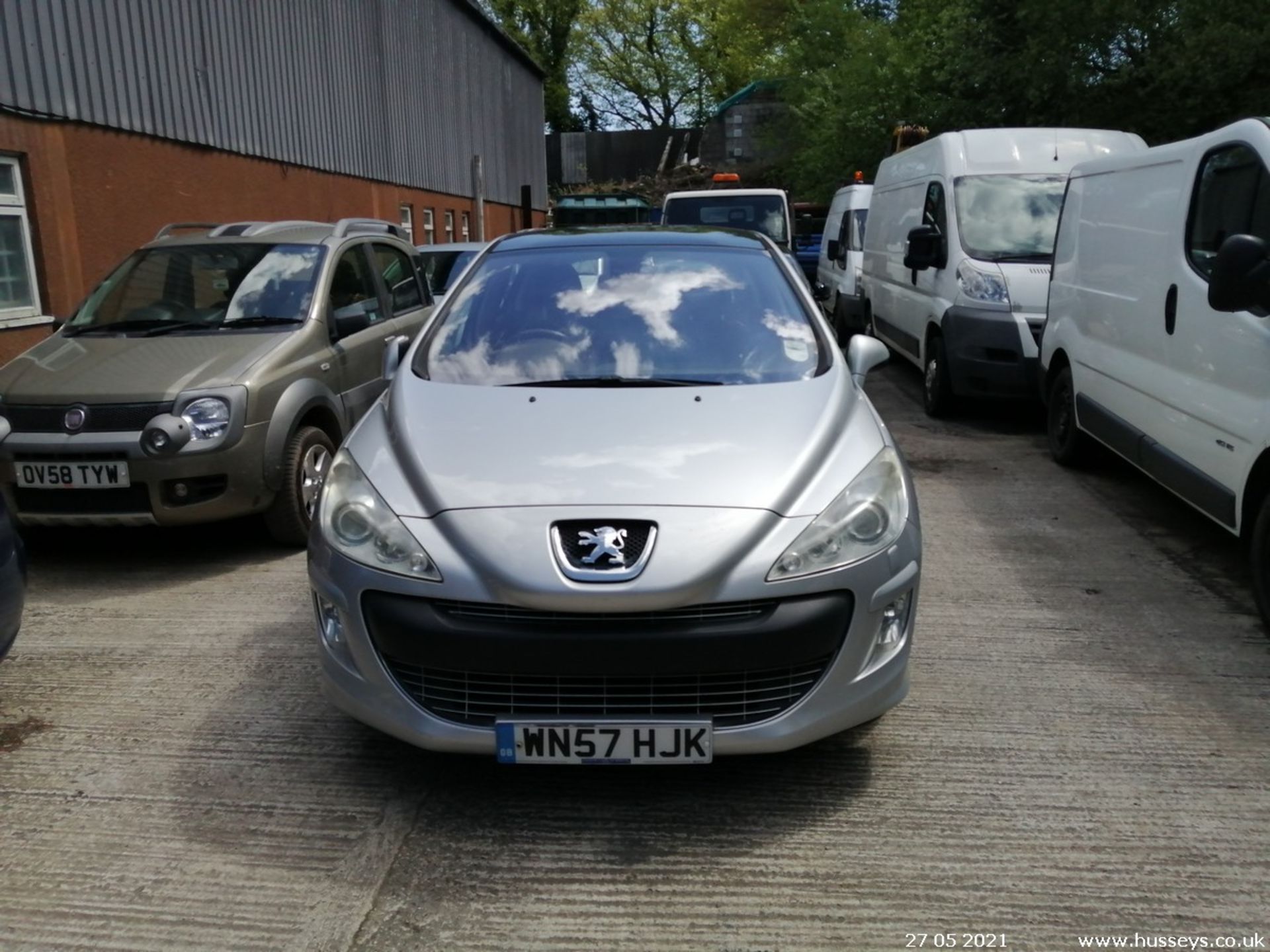 07/57 PEUGEOT 308 GT HDI 135 - 1997cc 5dr Hatchback (Silver, 120k) - Image 2 of 9