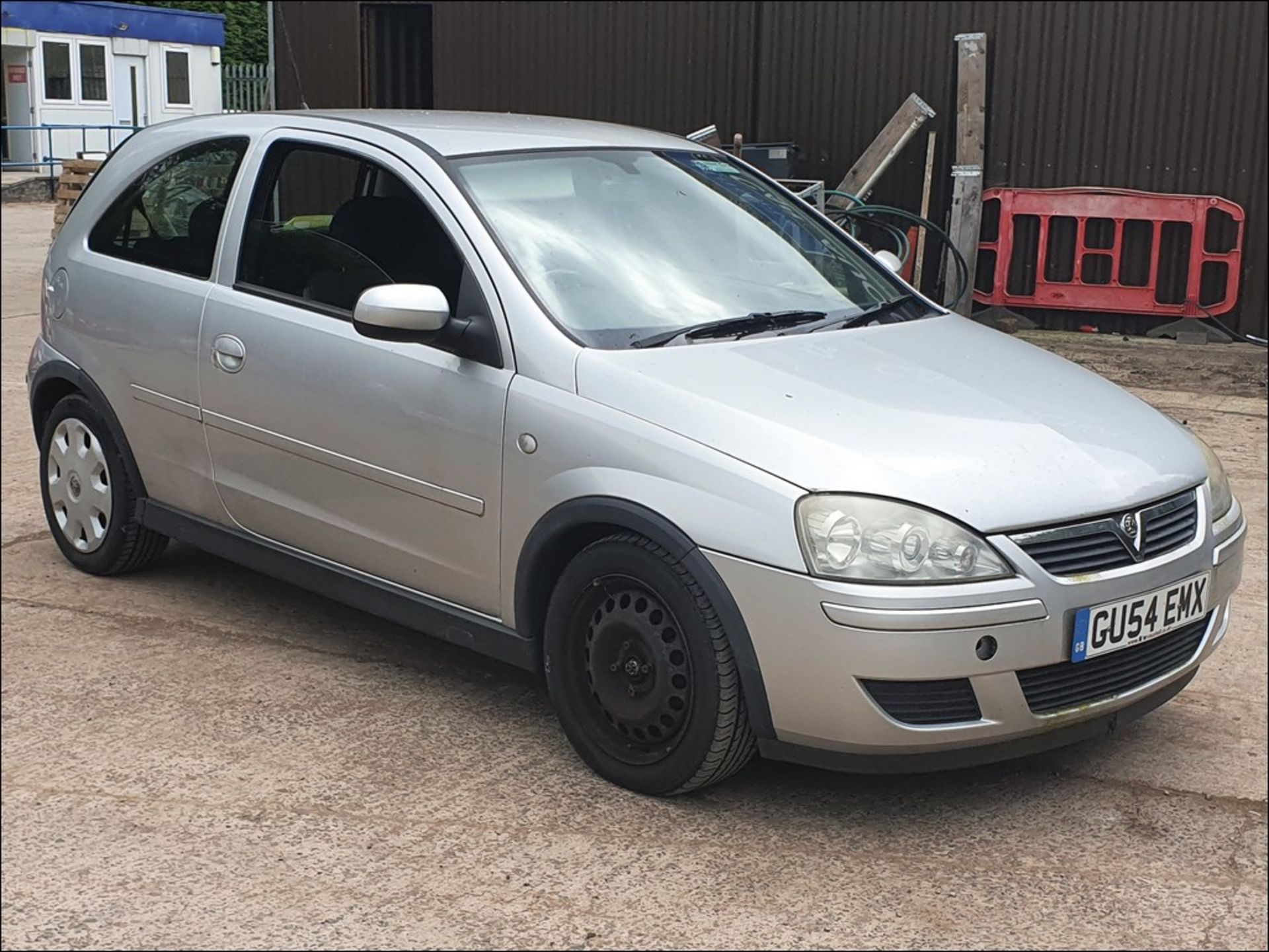 04/54 VAUXHALL CORSA DESIGN 16V - 1199cc 3dr Hatchback (Silver, 78k) - Image 13 of 13