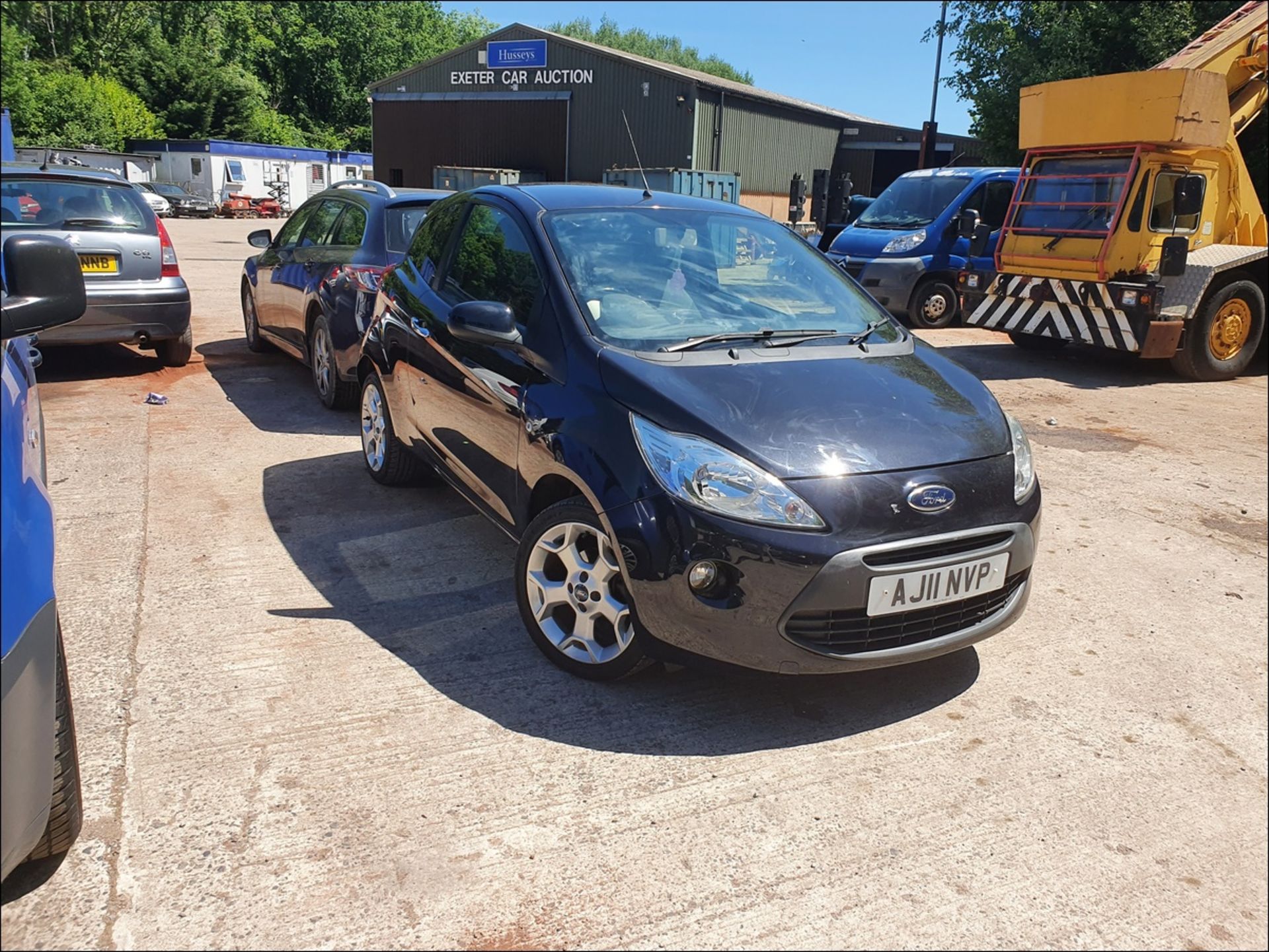 11/11 FORD KA TITANIUM - 1242cc 3dr Hatchback (Black, 63k) - Image 7 of 15