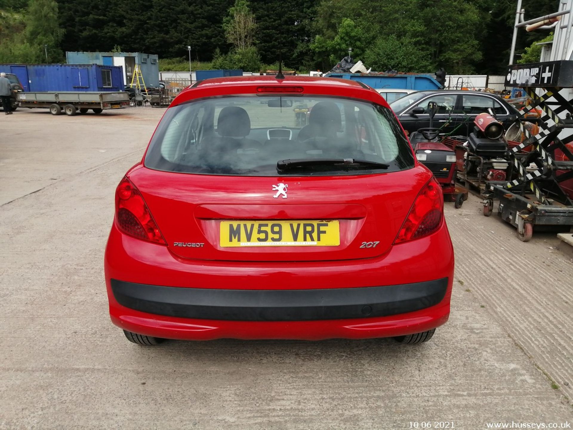 09/59 PEUGEOT 207 VERVE - 1360cc 3dr Hatchback (Red, 89k) - Image 7 of 13