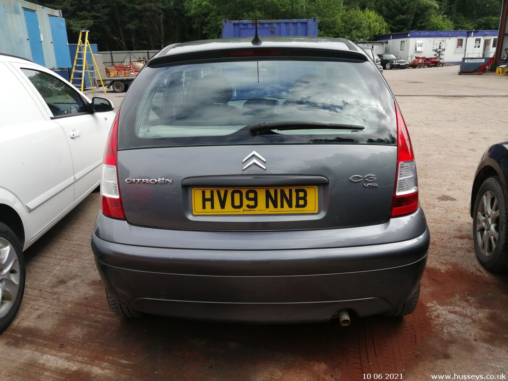 09/09 CITROEN C3 VTR - 1360cc 5dr Hatchback (Grey, 118k) - Image 5 of 11