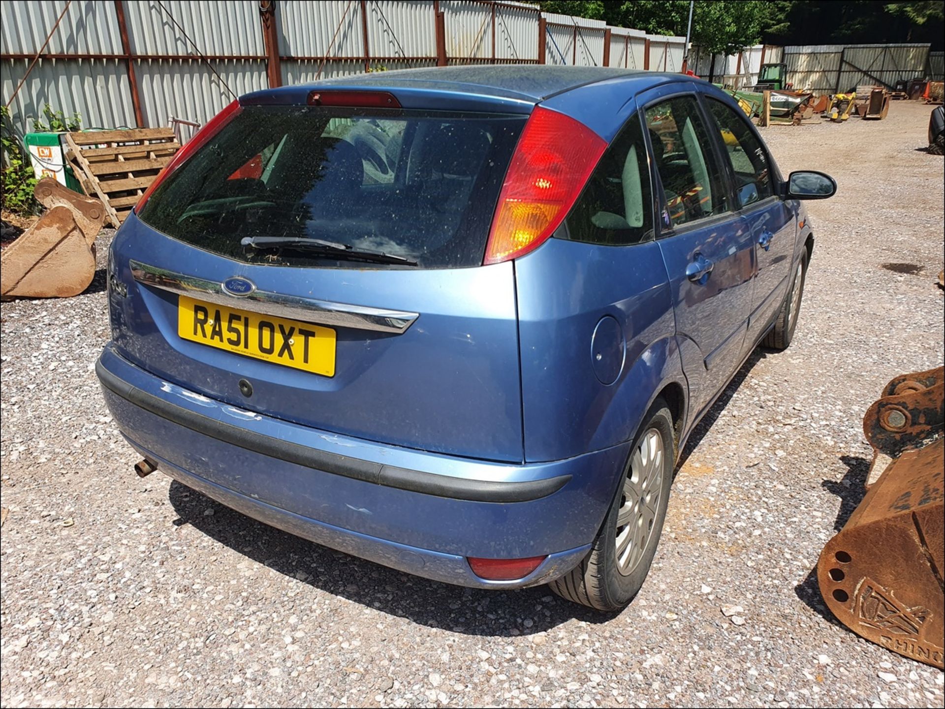 01/51 FORD FOCUS - 1596cc 5dr Hatchback (Blue, 201k) - Image 7 of 11