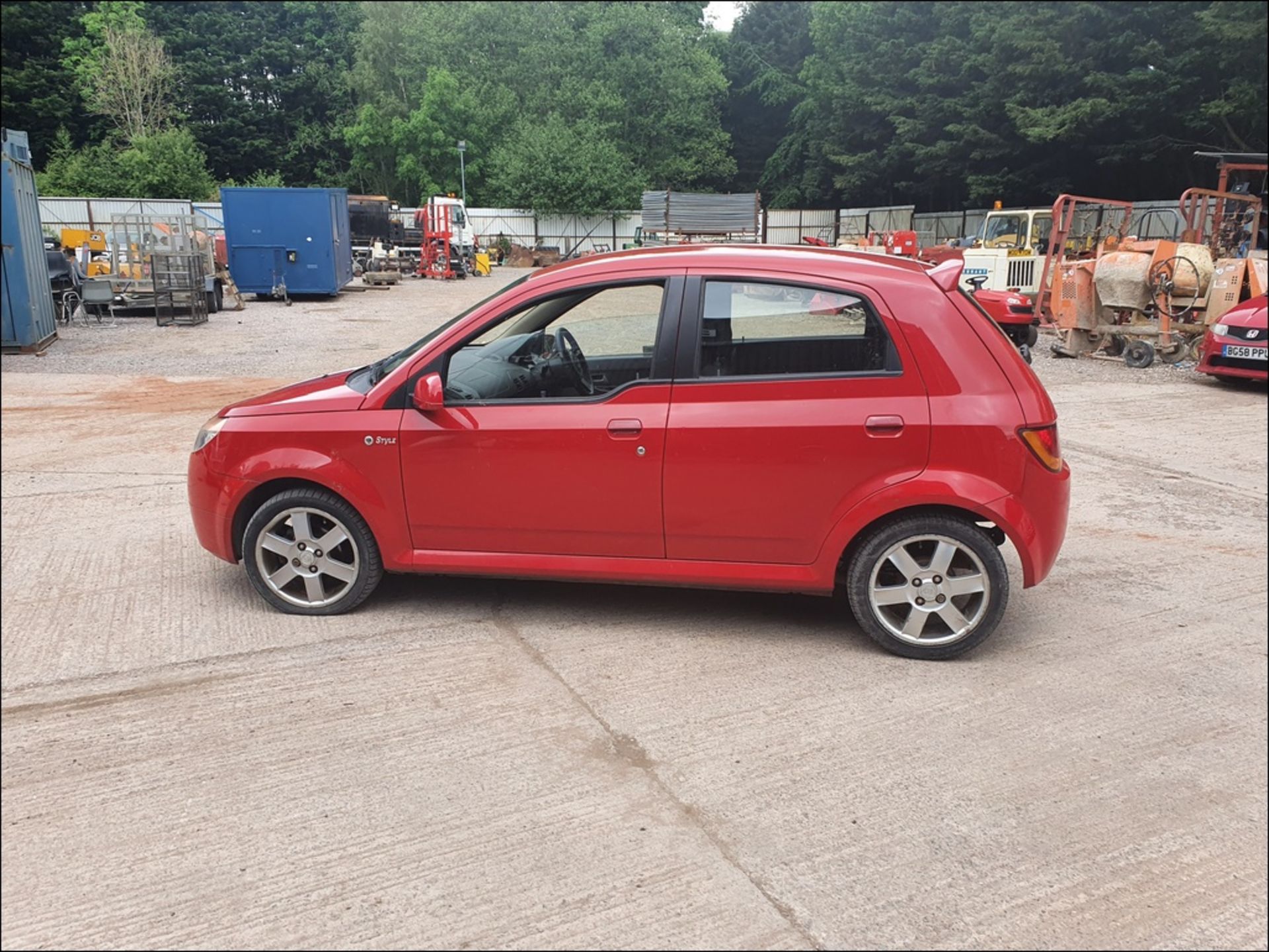 08/08 PROTON SAVVY STYLE - 1149cc 5dr Hatchback (Red, 35k) - Image 4 of 16