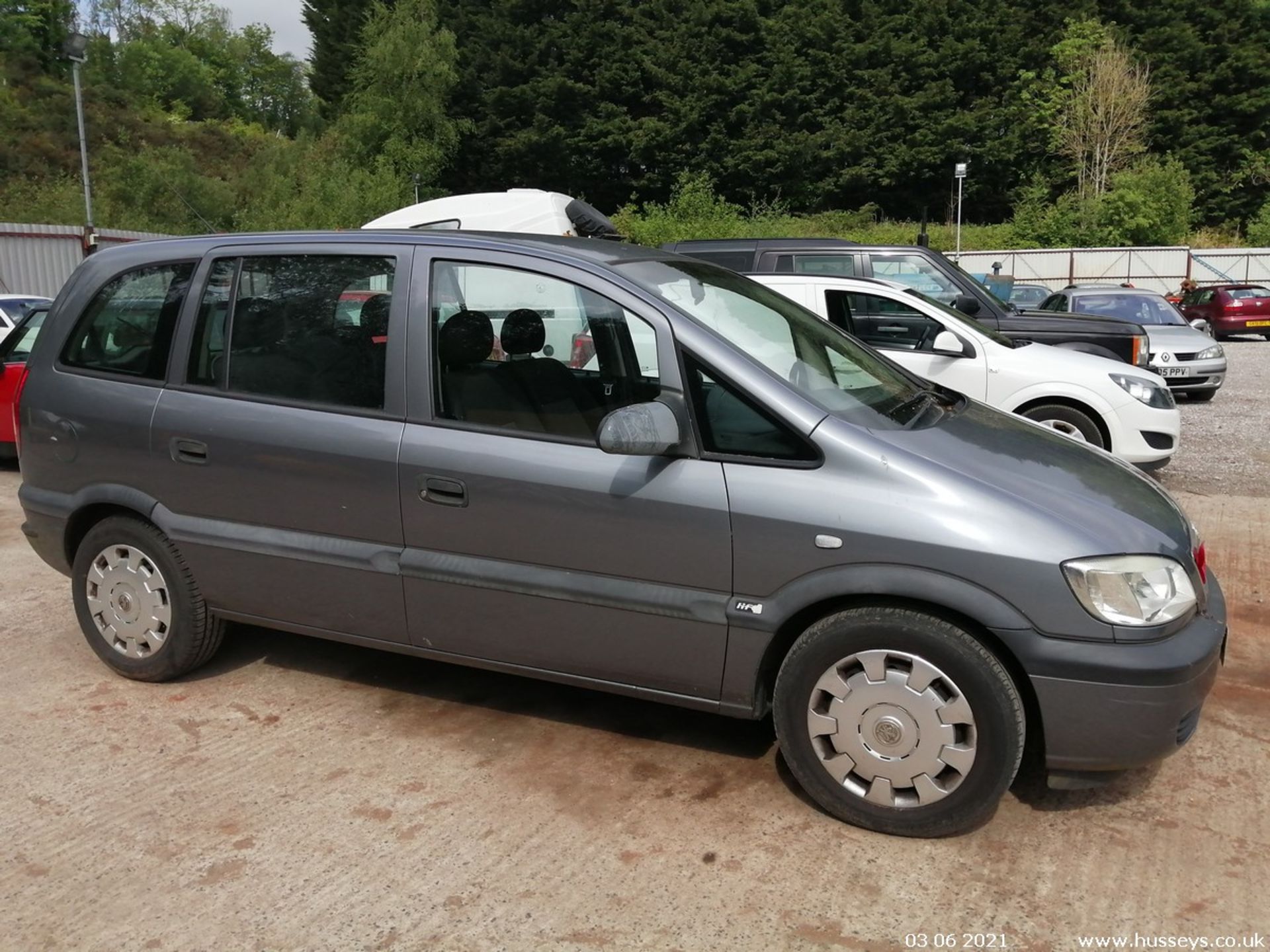 05/05 VAUXHALL ZAFIRA LIFE 16V AUTO - 1796cc 5dr MPV (Grey) - Image 7 of 10