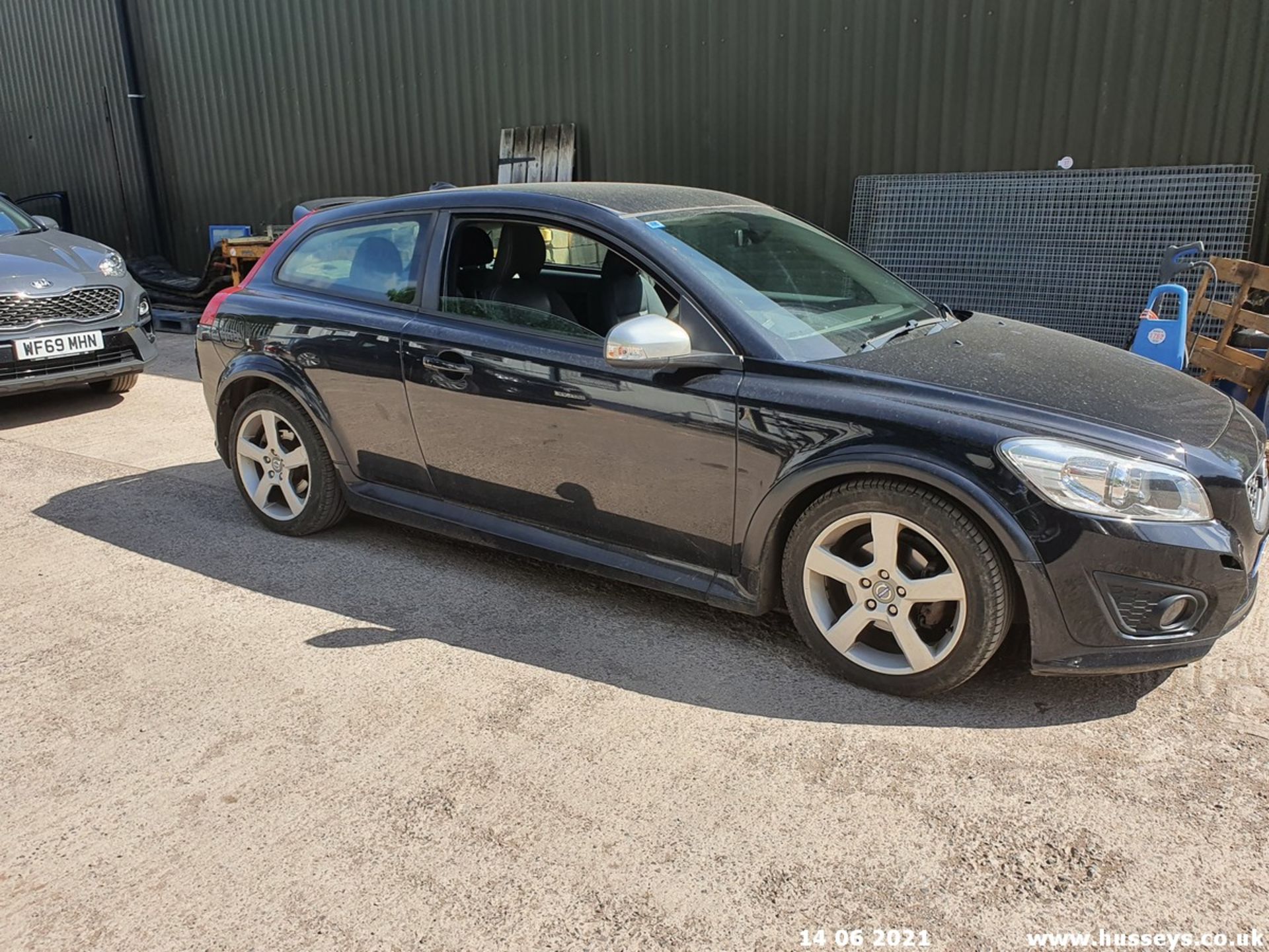 12/12 VOLVO C30 R-DESIGN D2 - 1560cc 3dr Hatchback (Black, 70k) - Image 3 of 12