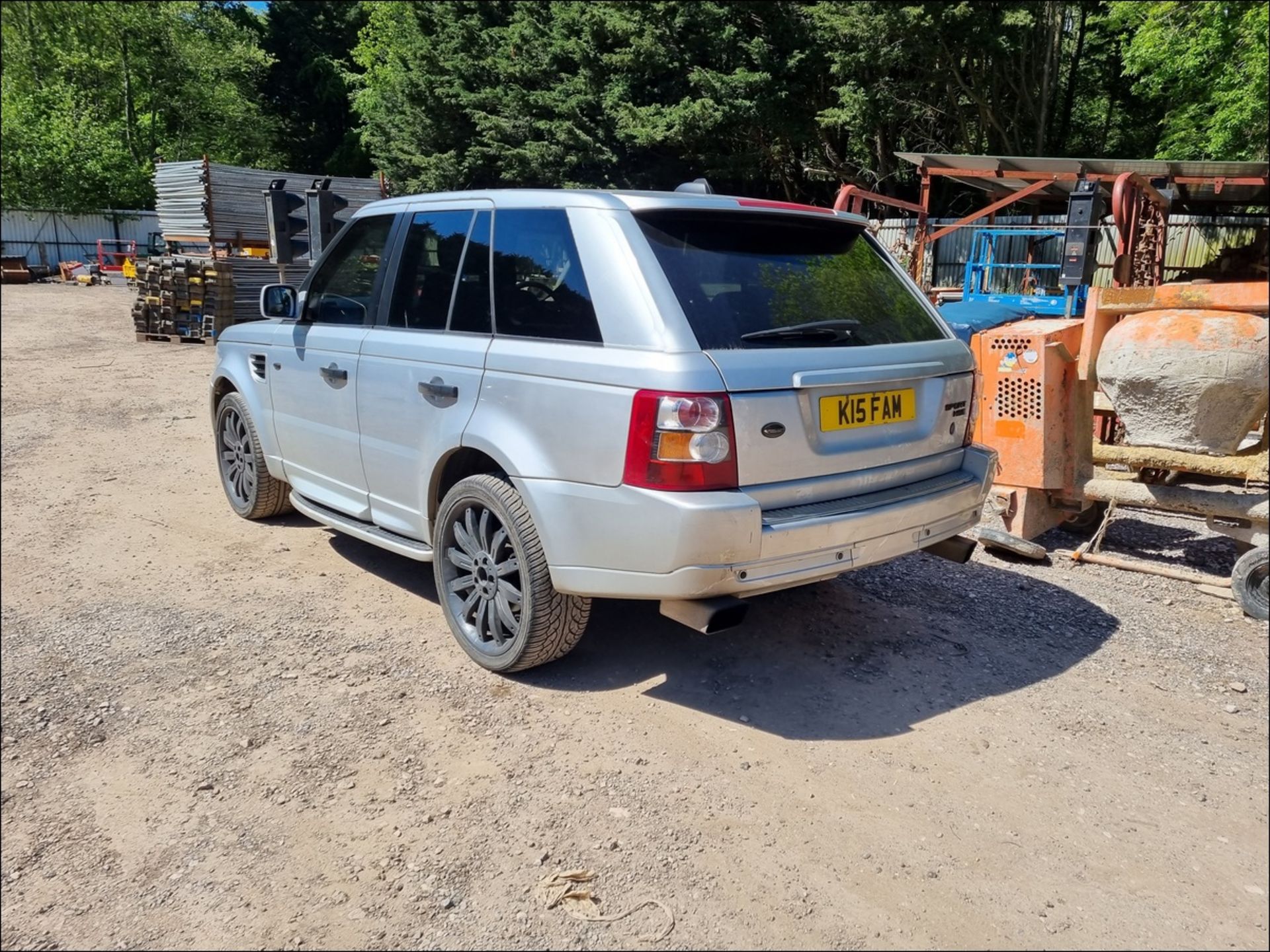 2006 LAND ROVER RANGEROVER SPT TDV6 HSE A - 2720cc 5dr 4x4 (Silver, 205k) - Image 2 of 15