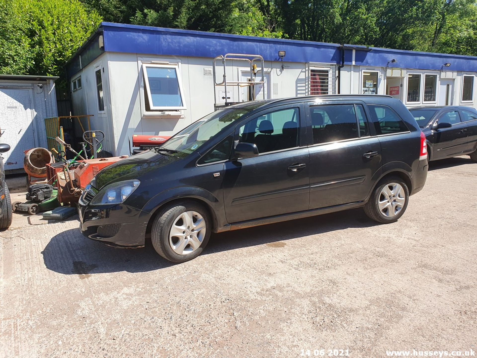 12/12 VAUXHALL ZAFIRA EXCLUSIV - 1598cc 5dr MPV (Black) - Image 5 of 15