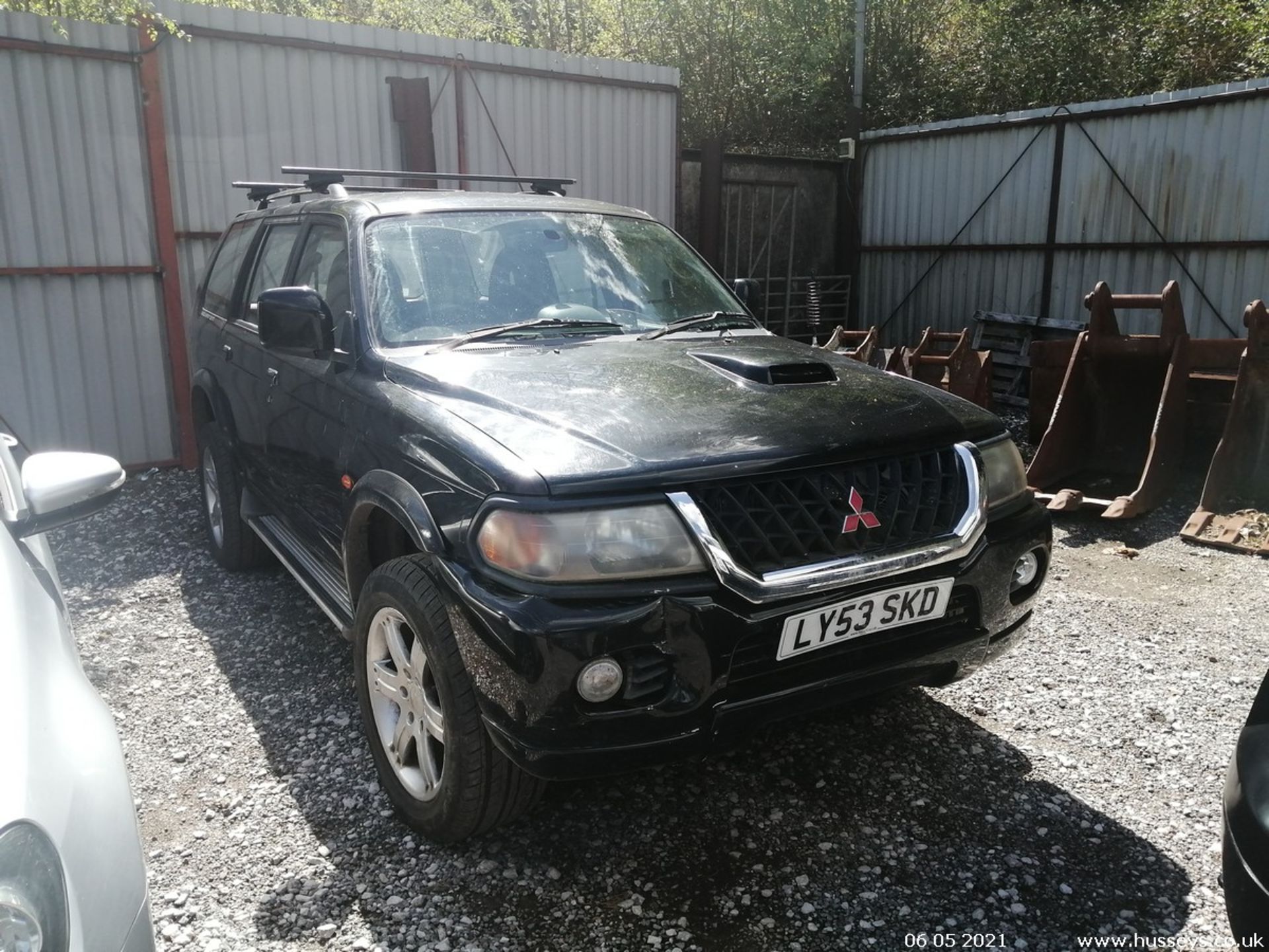 04/53 MITSUBISHI SHOGUN - 2477cc 5dr Estate (Black)