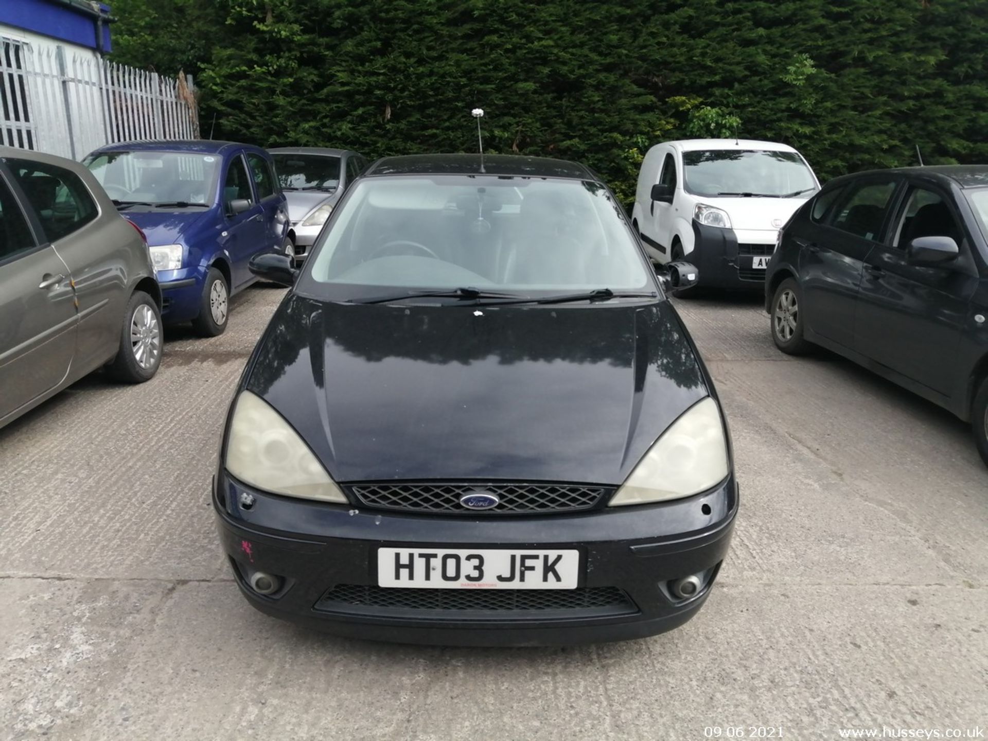 03/03 FORD FOCUS ST170 - 1988cc 5dr Hatchback (Black) - Image 2 of 10