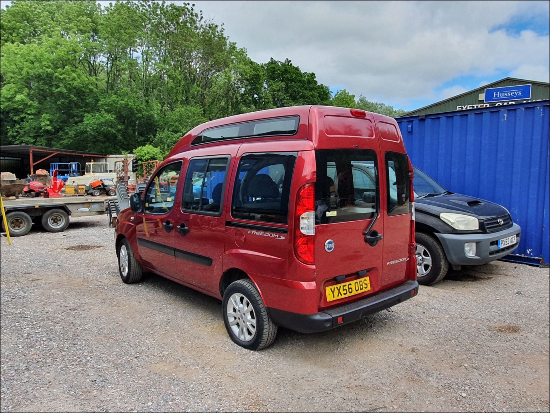 06/56 FIAT DOBLO DYNAMIC - 1368cc 5dr MPV (Red, 189k) - Image 2 of 12