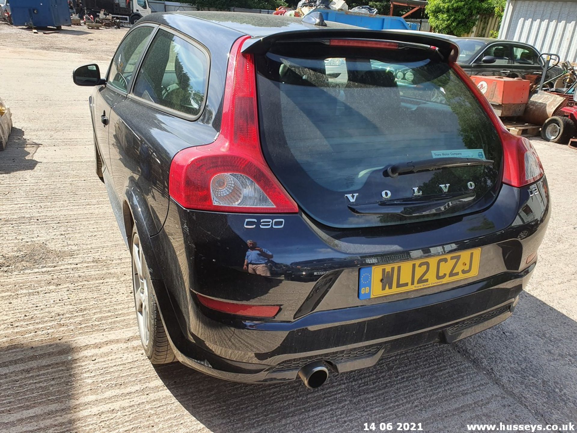 12/12 VOLVO C30 R-DESIGN D2 - 1560cc 3dr Hatchback (Black, 70k) - Image 6 of 12