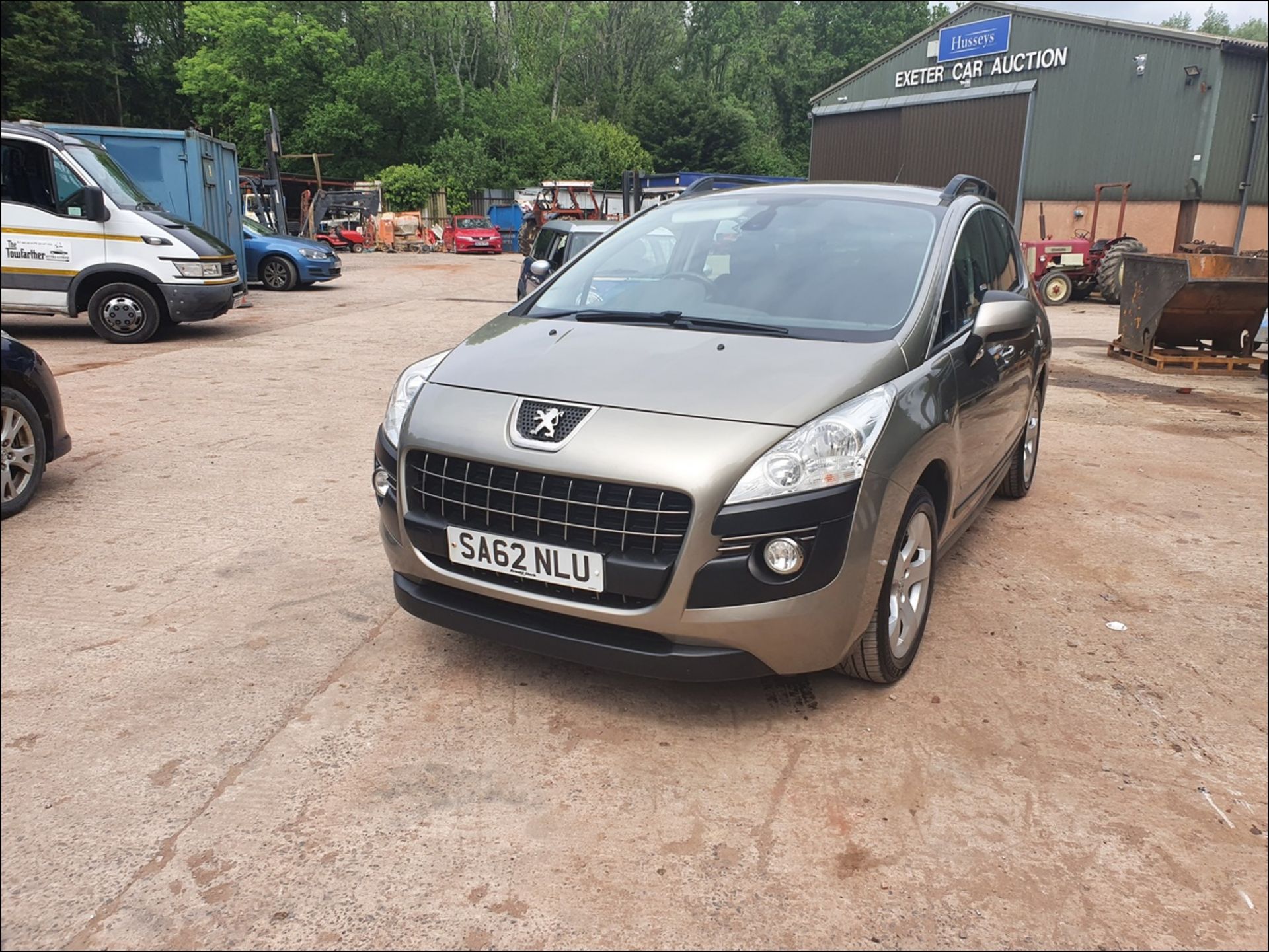 12/62 PEUGEOT 3008 ACTIVE HDI - 1560cc 5dr Hatchback (Grey, 110k) - Image 11 of 16