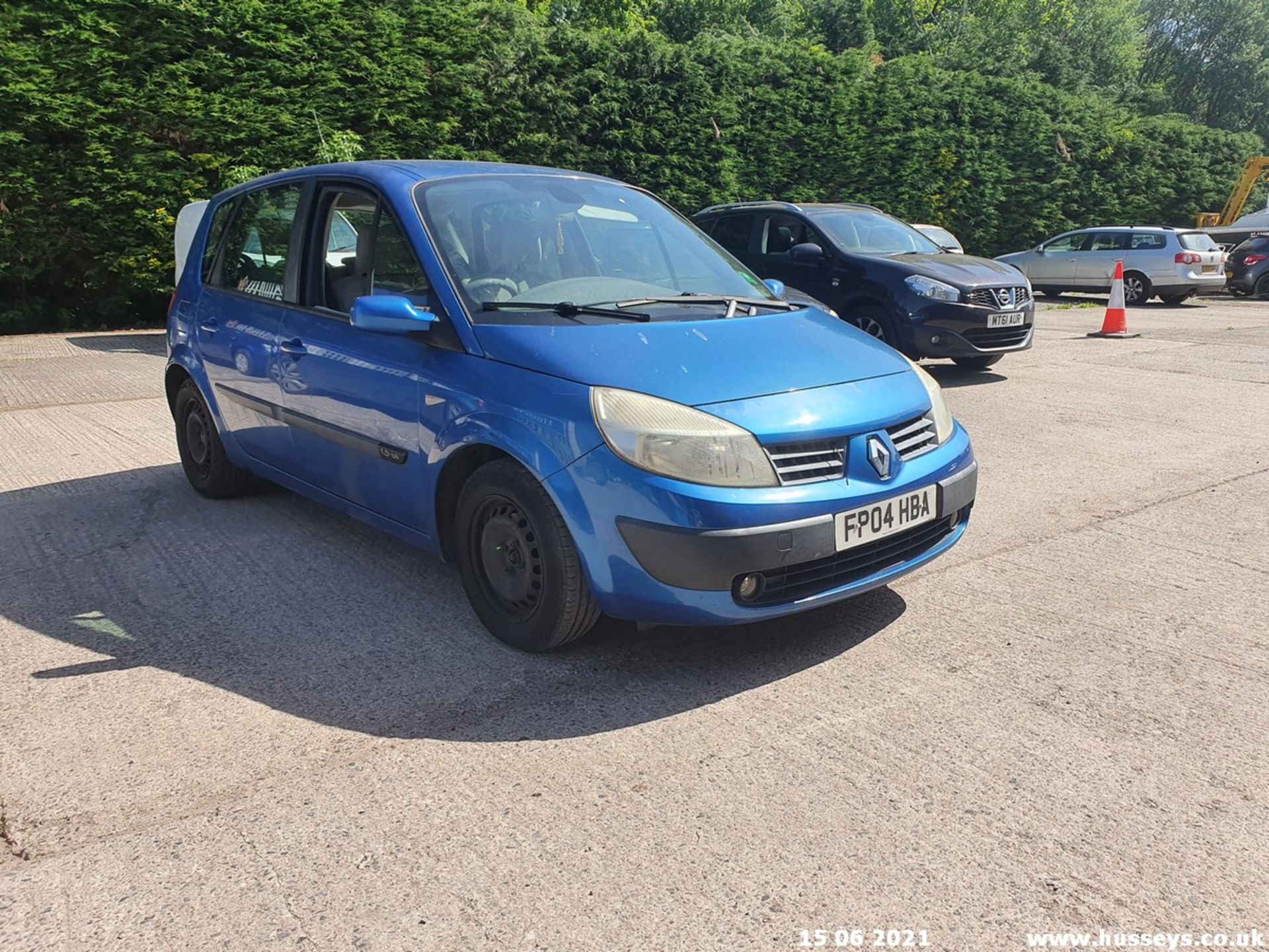 04/04 RENAULT SCENIC - 1598cc 5dr Estate (Blue) - Image 3 of 19