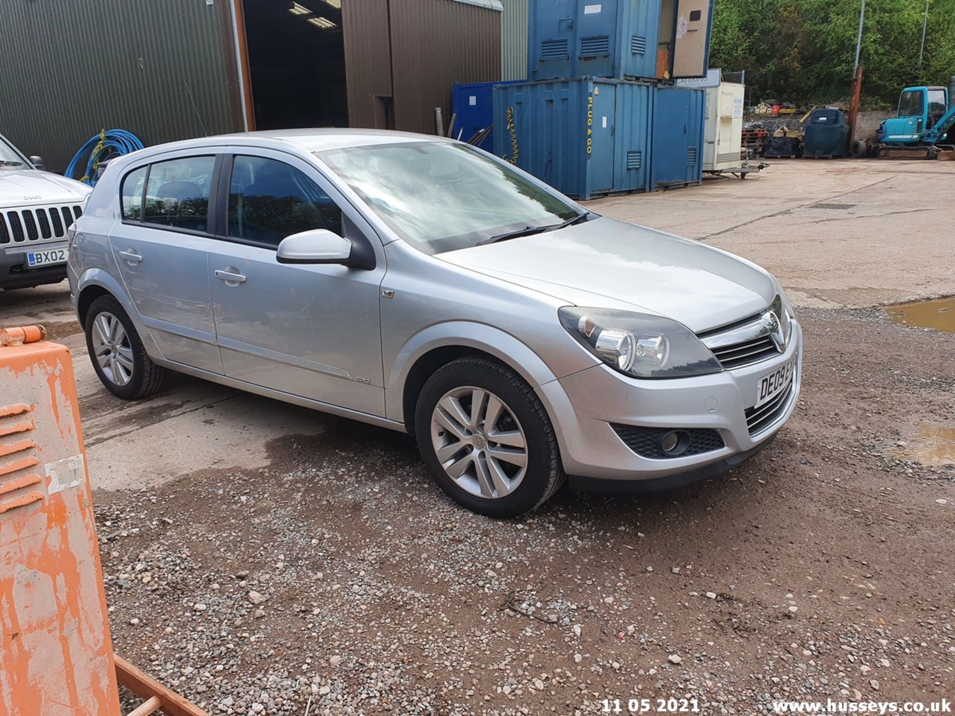 09/09 VAUXHALL ASTRA SXI TWINPORT - 1364cc 5dr Hatchback (Silver, 101k) - Image 7 of 13