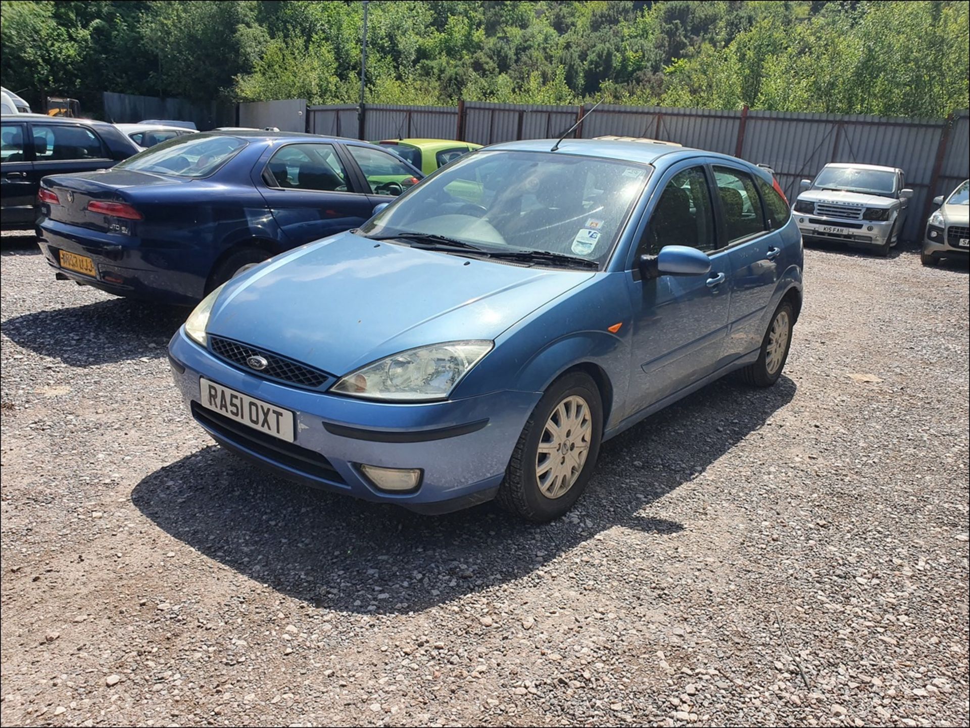 01/51 FORD FOCUS - 1596cc 5dr Hatchback (Blue, 201k) - Image 3 of 11