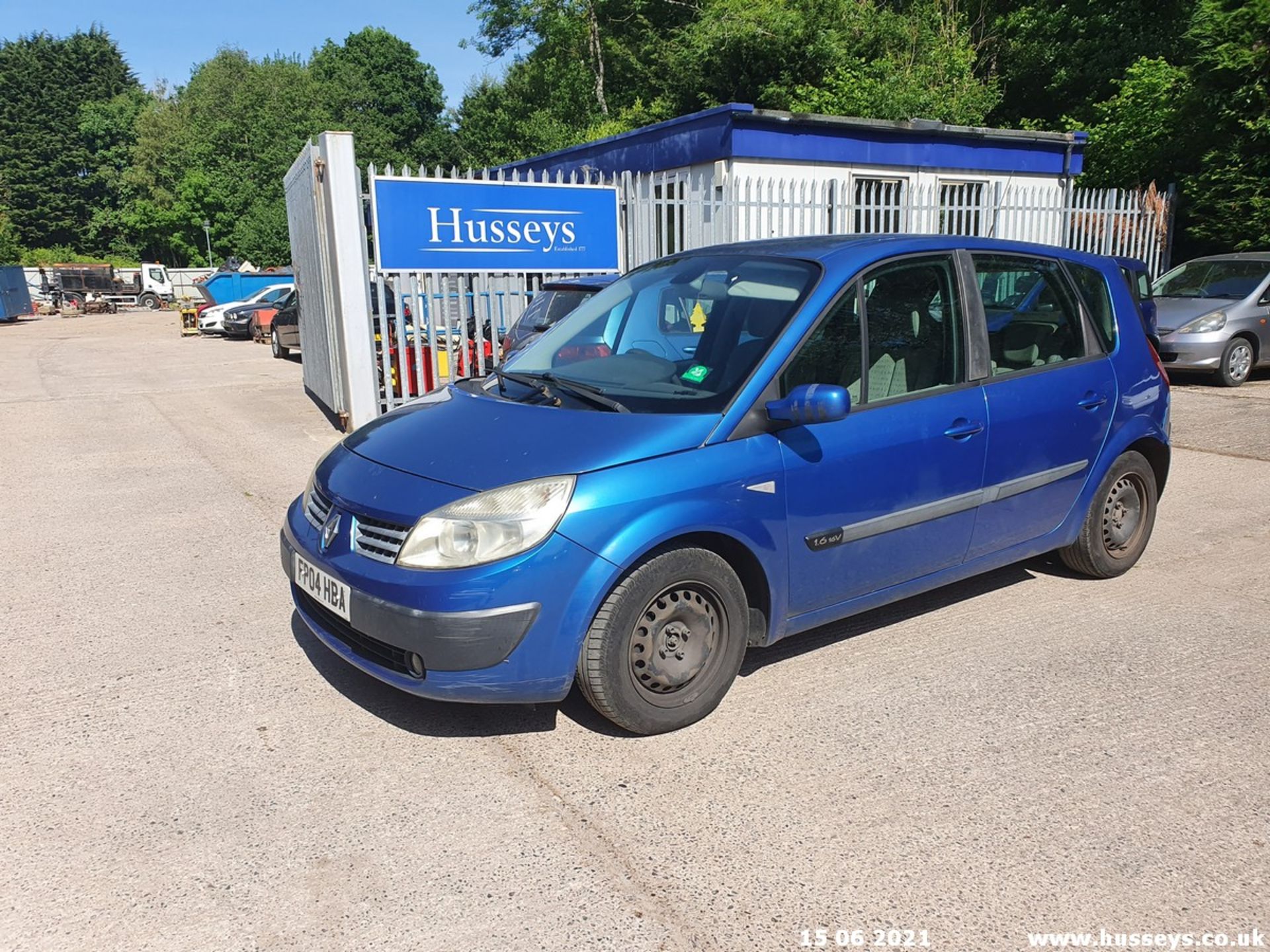 04/04 RENAULT SCENIC - 1598cc 5dr Estate (Blue) - Image 7 of 19