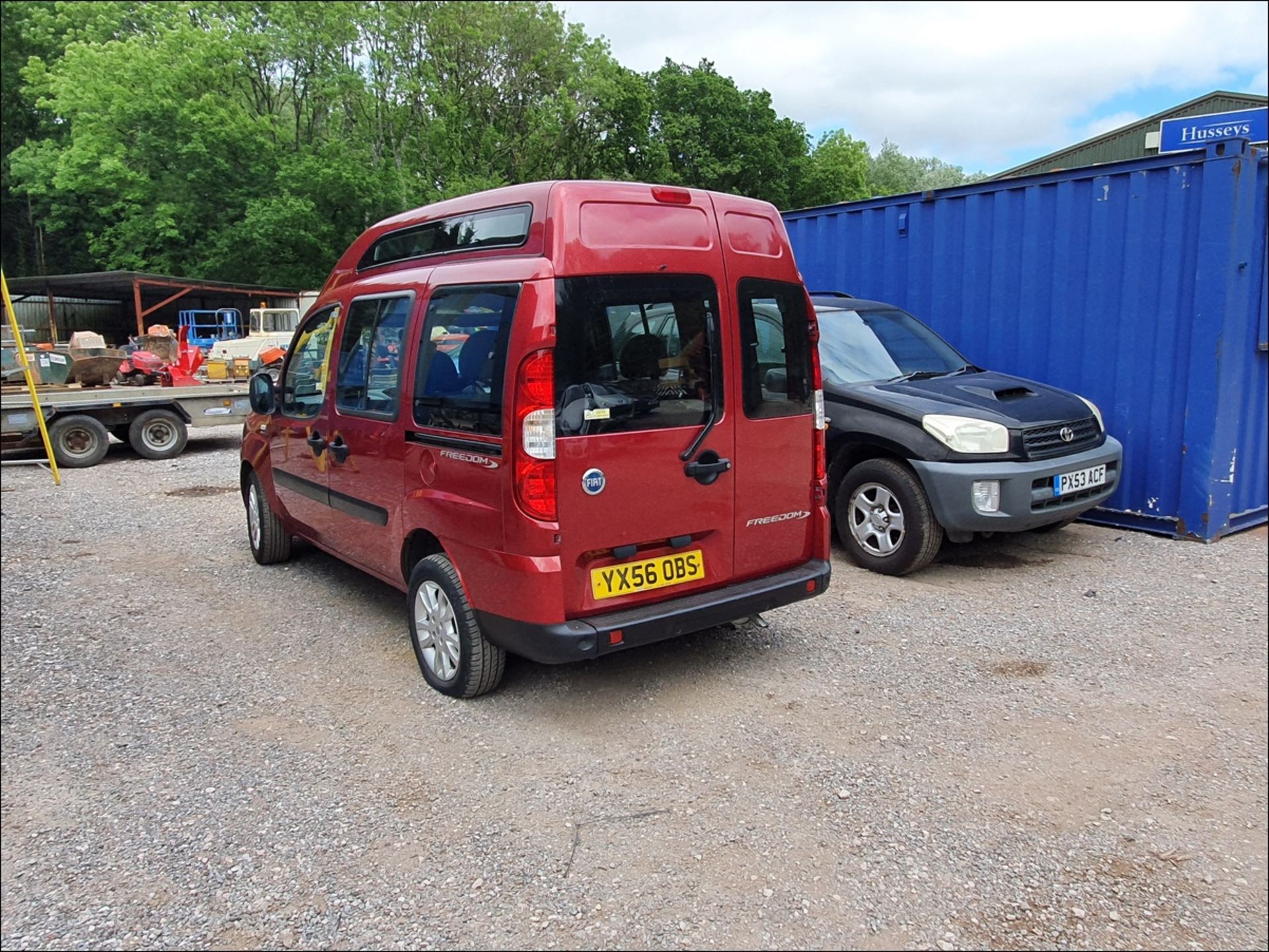 06/56 FIAT DOBLO DYNAMIC - 1368cc 5dr MPV (Red, 189k) - Image 3 of 12