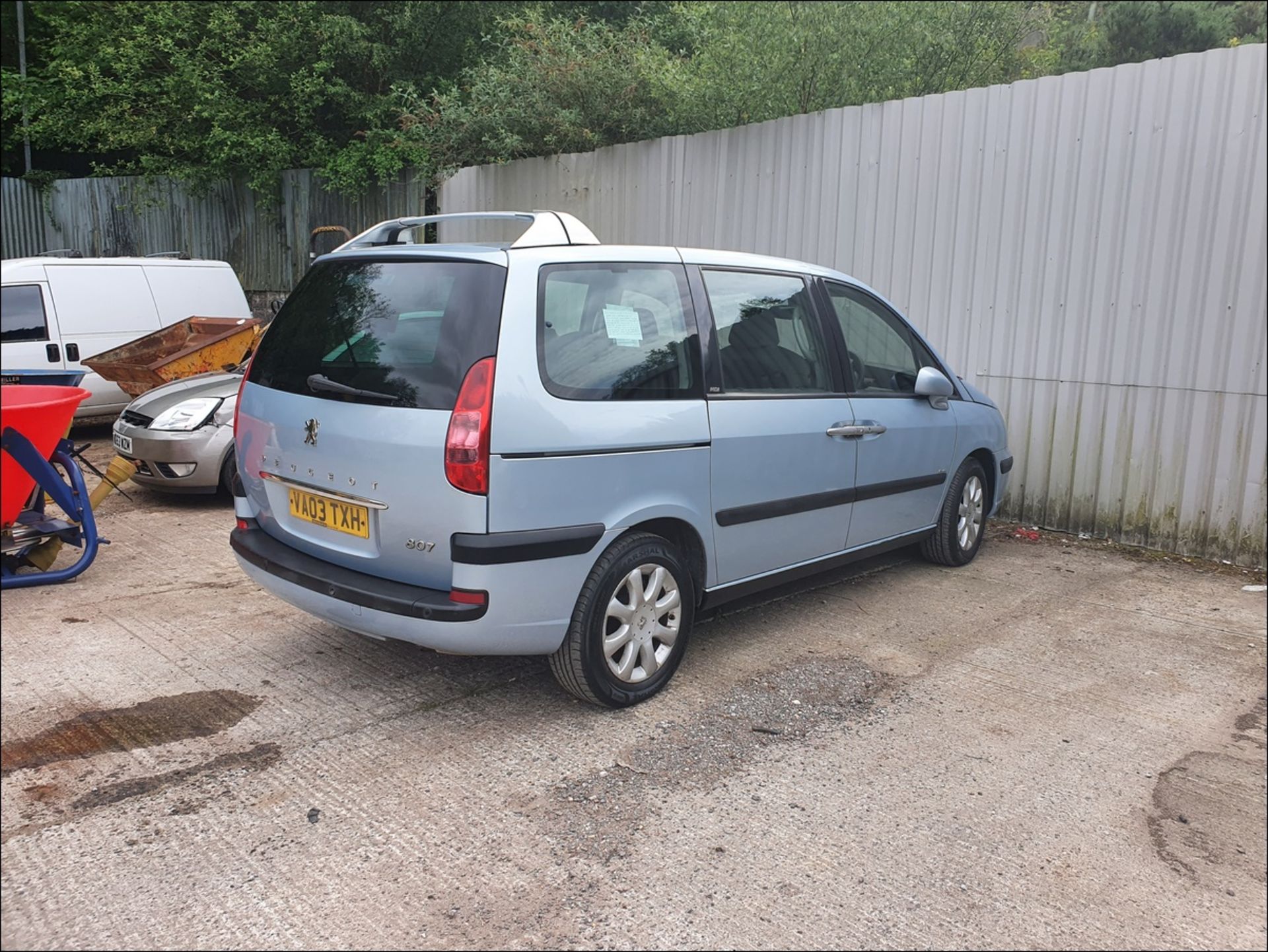 03/03 PEUGEOT 807 EXECUTIVE HDI - 1997cc 5dr MPV (Silver, 127k) - Image 3 of 17