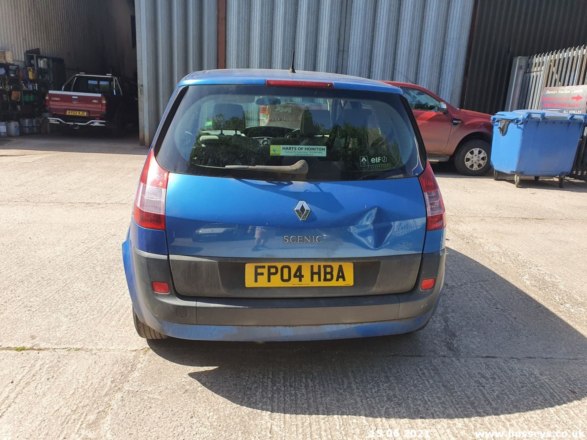 04/04 RENAULT SCENIC - 1598cc 5dr Estate (Blue) - Image 11 of 19