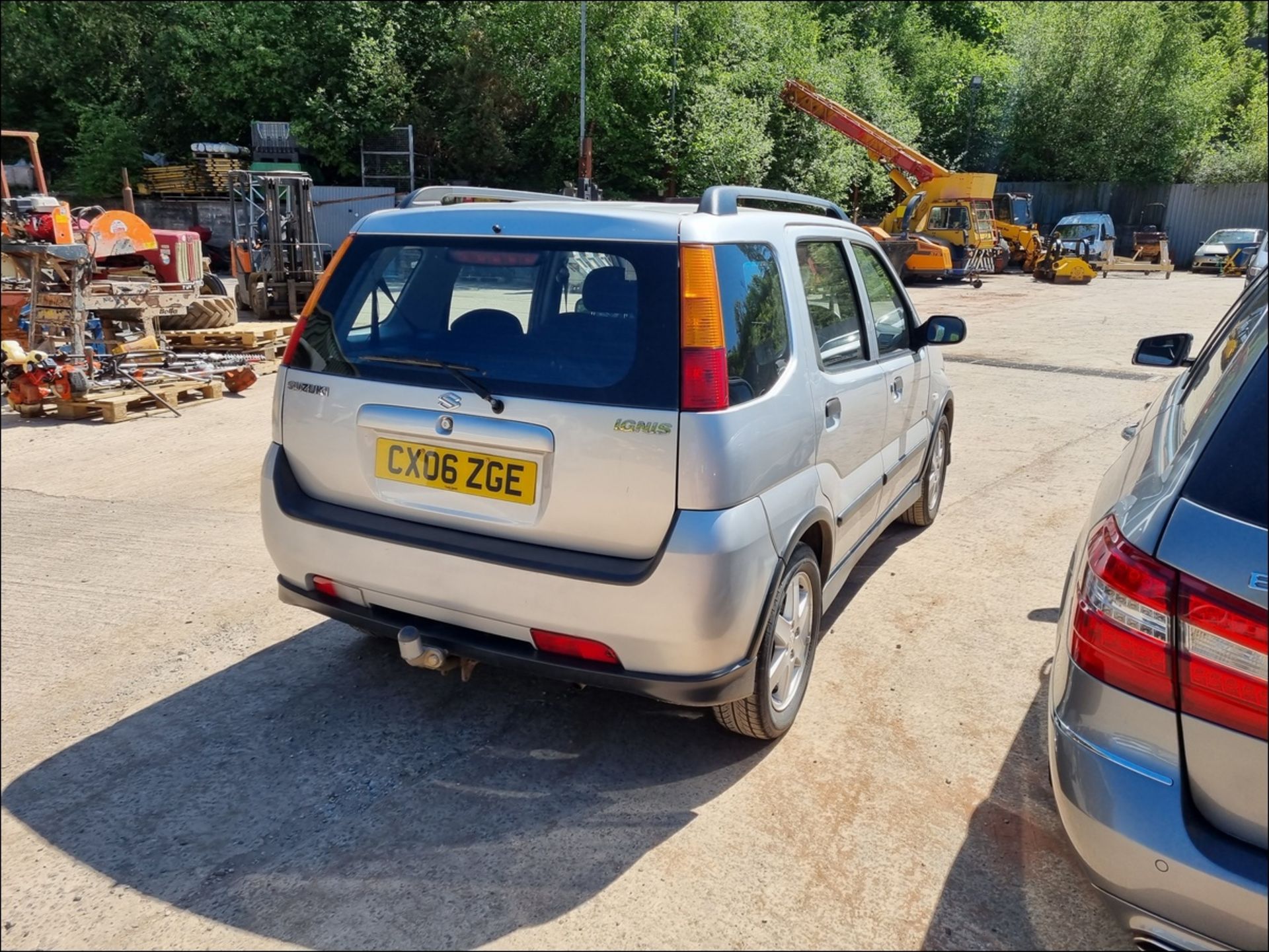 06/06 SUZUKI IGNIS GLX VVT-S 4GRIP - 1490cc 5dr Hatchback (Silver, 85k) - Image 6 of 11