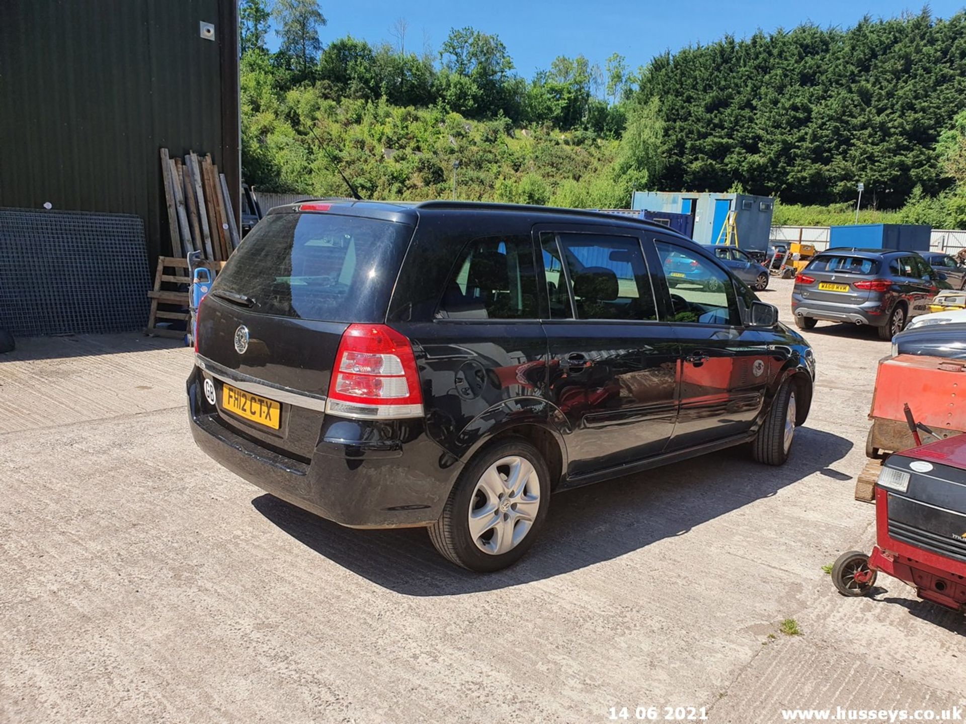 12/12 VAUXHALL ZAFIRA EXCLUSIV - 1598cc 5dr MPV (Black) - Image 9 of 15