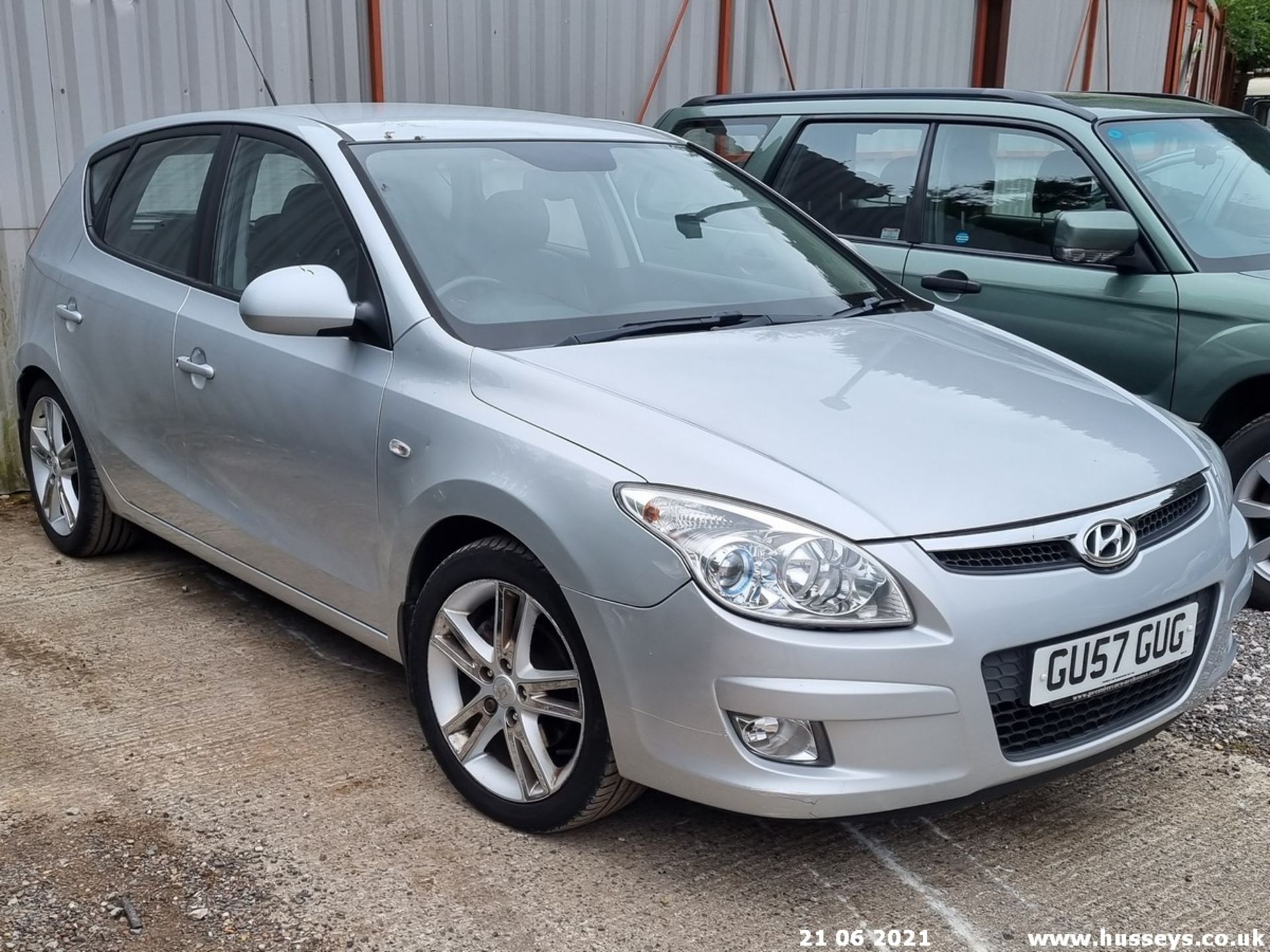 07/57 HYUNDAI I30 PREMIUM CRDI - 1582cc 5dr Hatchback (Silver, 104k)