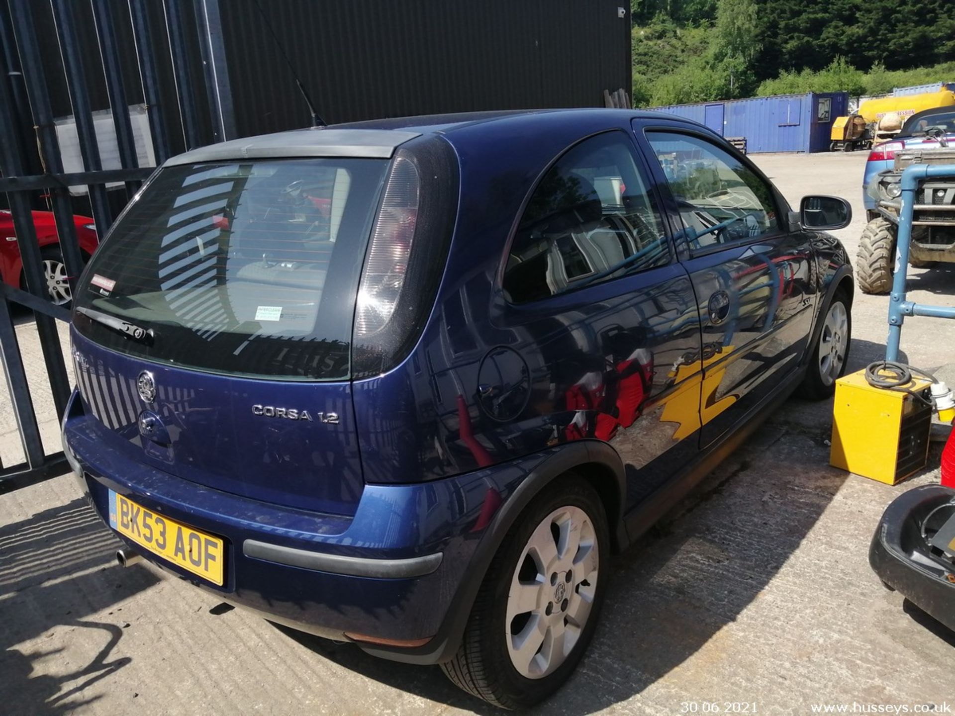 03/53 VAUXHALL CORSA SXI 16V - 1199cc 3dr Hatchback (Blue, 83k) - Image 7 of 13