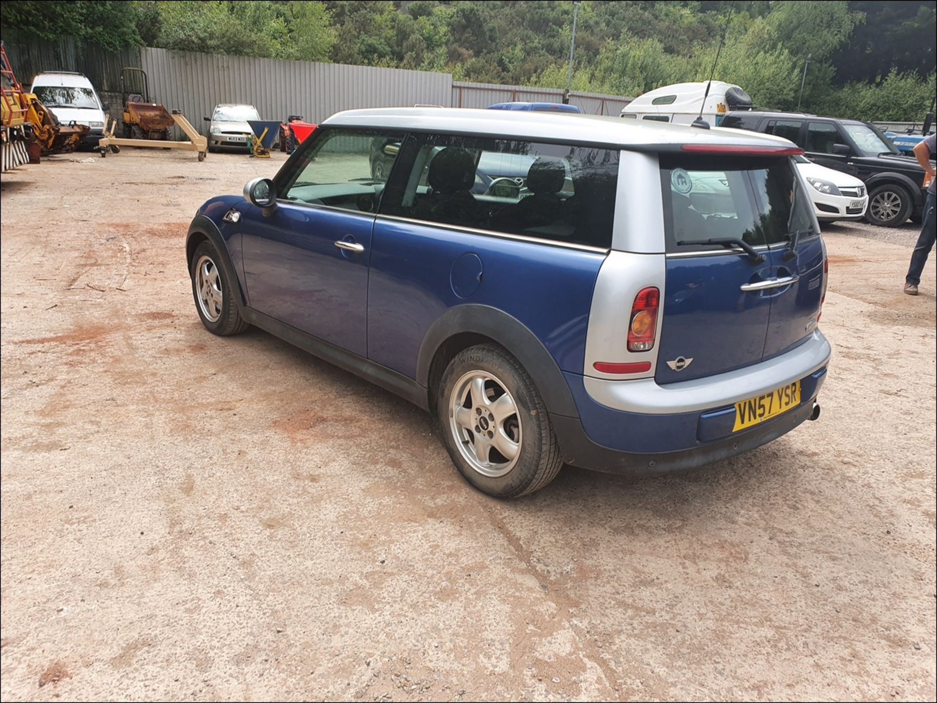 07/57 MINI COOPER AUTO CLUBMAN - 1598cc 5dr Estate (Blue, 138k) - Image 9 of 14