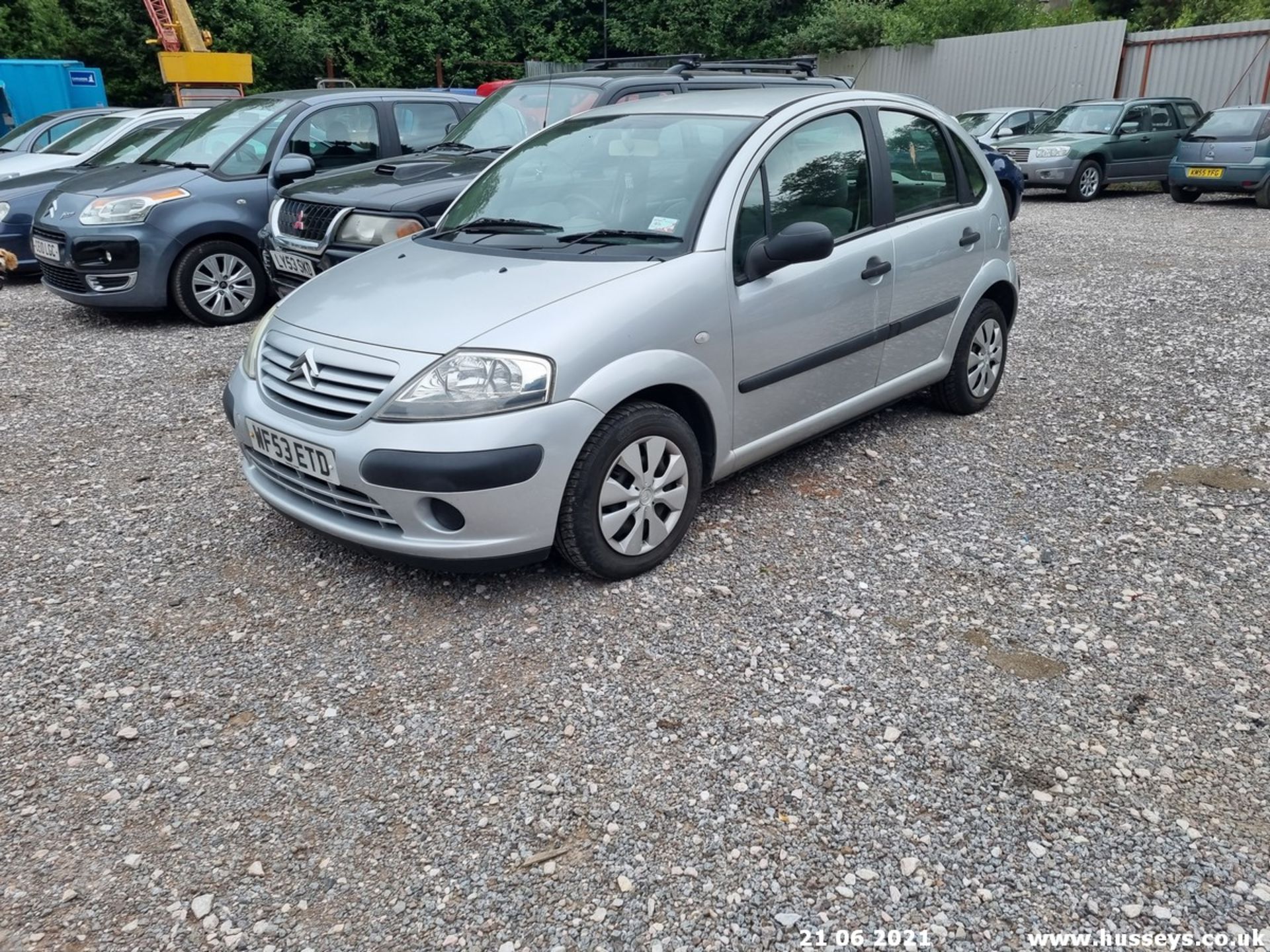 03/53 CITROEN C3 DESIRE - 1360cc 5dr Hatchback (Silver, 138k) - Image 5 of 13