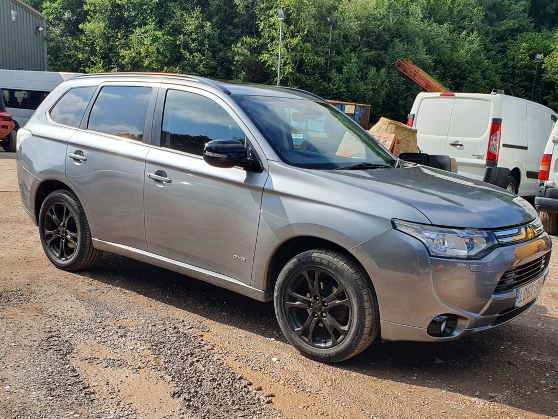 13/62 MITSUBISHI OUTLANDER GX 5 DI-D AUTO - 2268cc 5dr Estate (Grey, 68k)