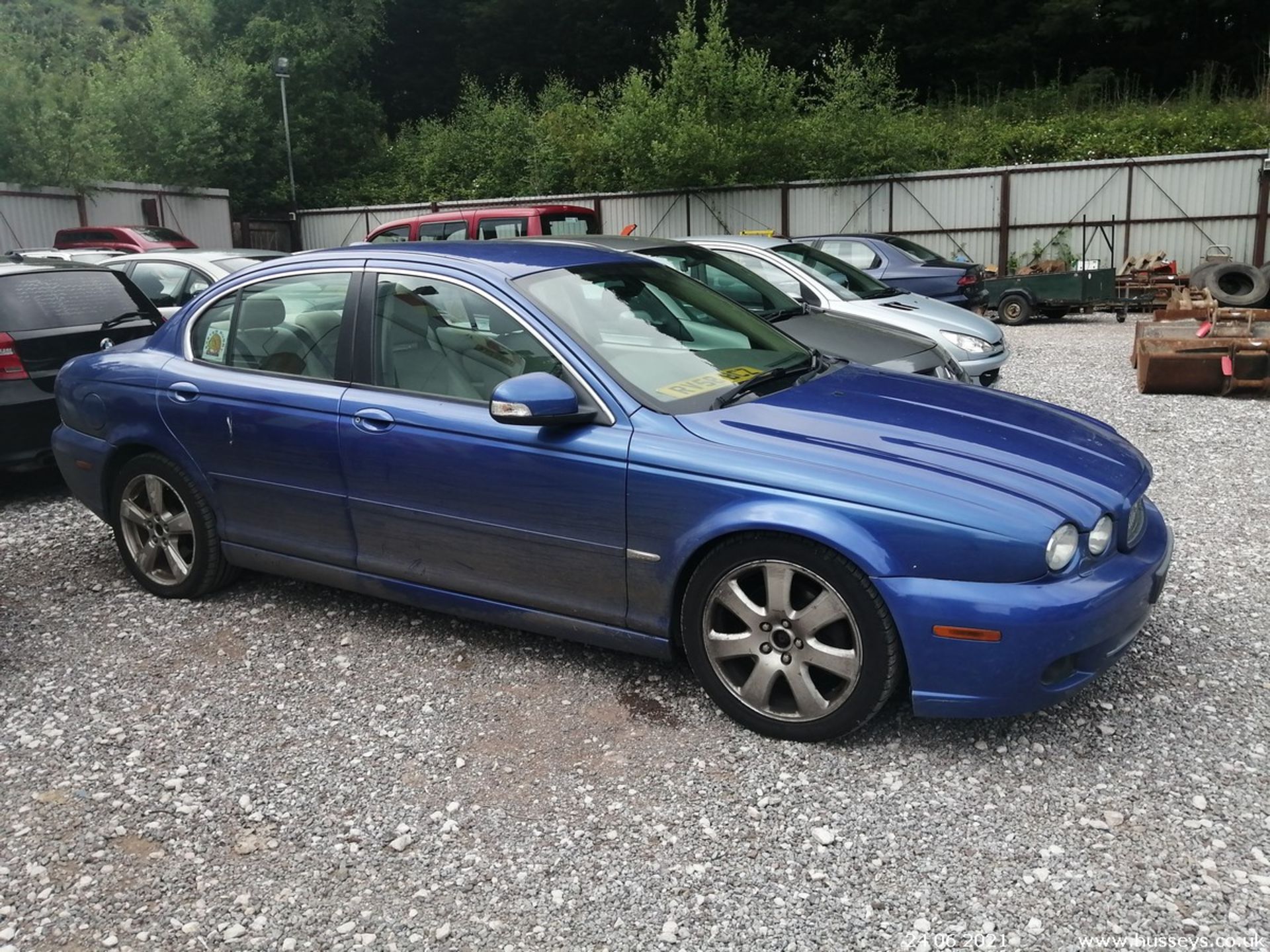 08/58 JAGUAR X-TYPE SE AUTO - 2198cc 5dr Saloon (Blue, 120k) - Image 4 of 12