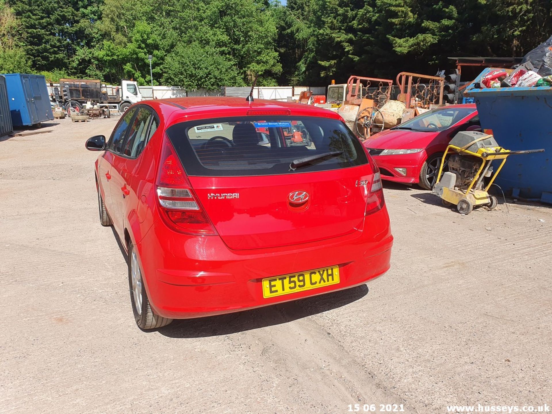 10/59 HYUNDAI I30 STYLE - 1591cc 5dr Hatchback (Red, 74k) - Image 12 of 19