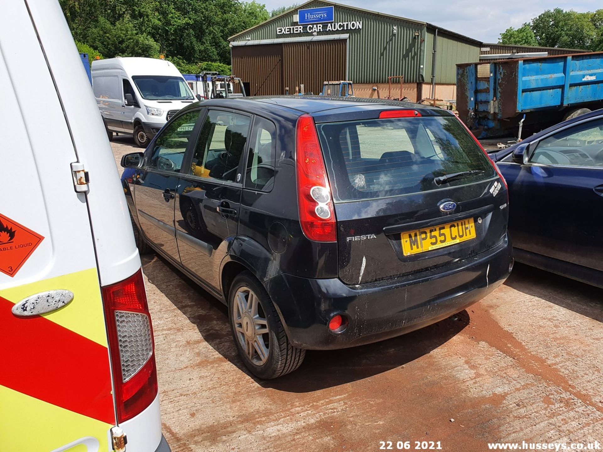 06/55 FORD FIESTA GHIA - 1388cc 5dr Hatchback (Black, 110k) - Image 6 of 15